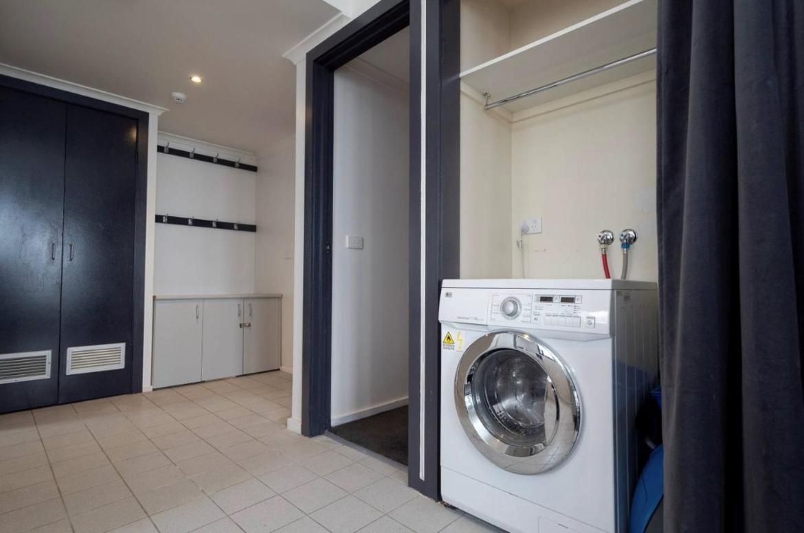 White Crystal Apartments