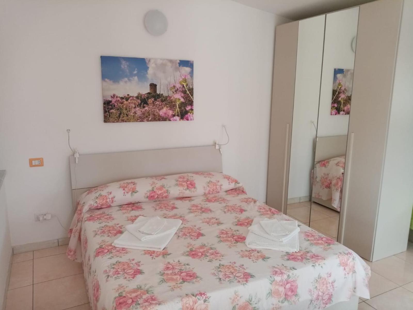 B&B SELENE view 3