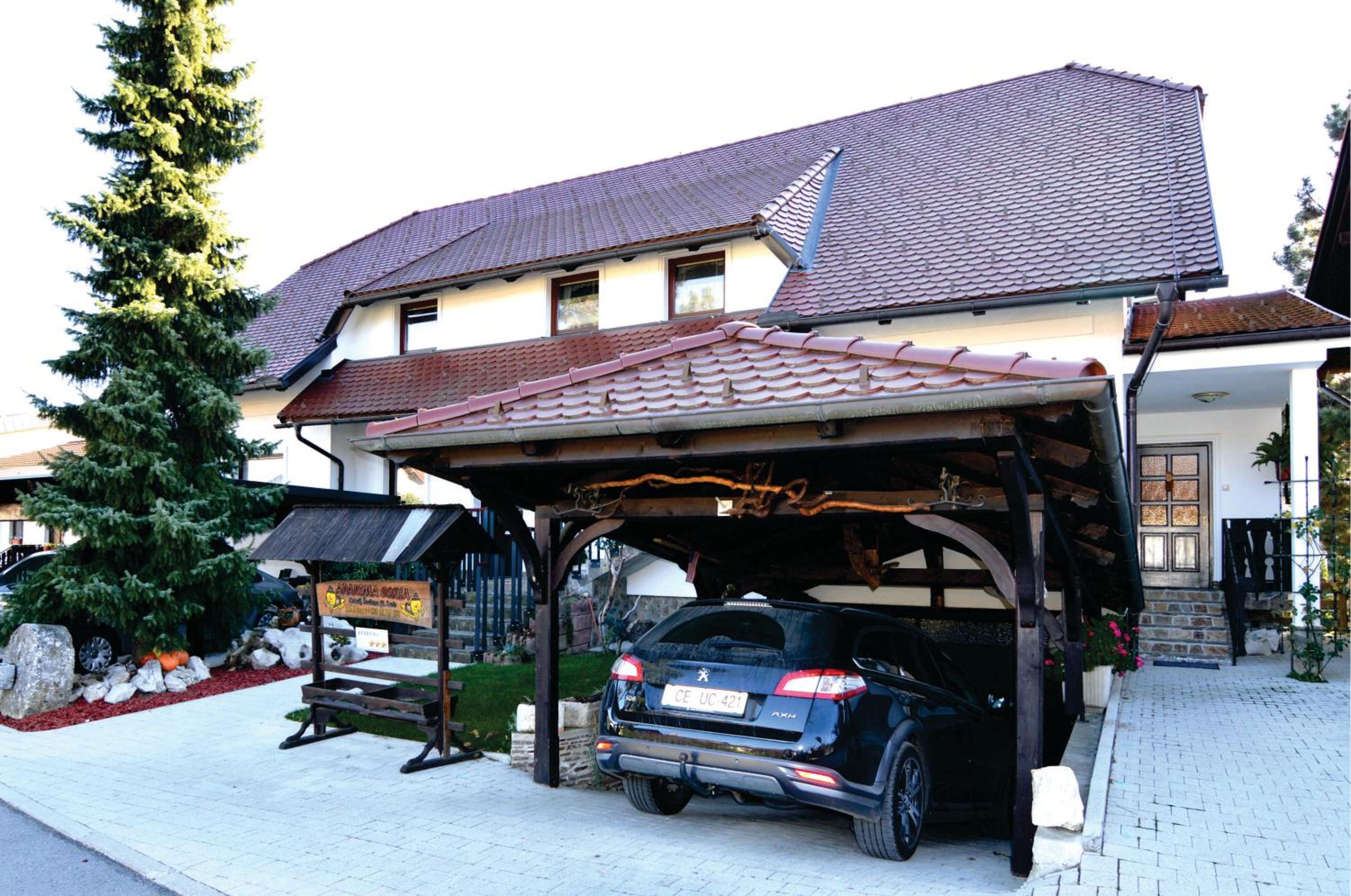 Apartments Cokla