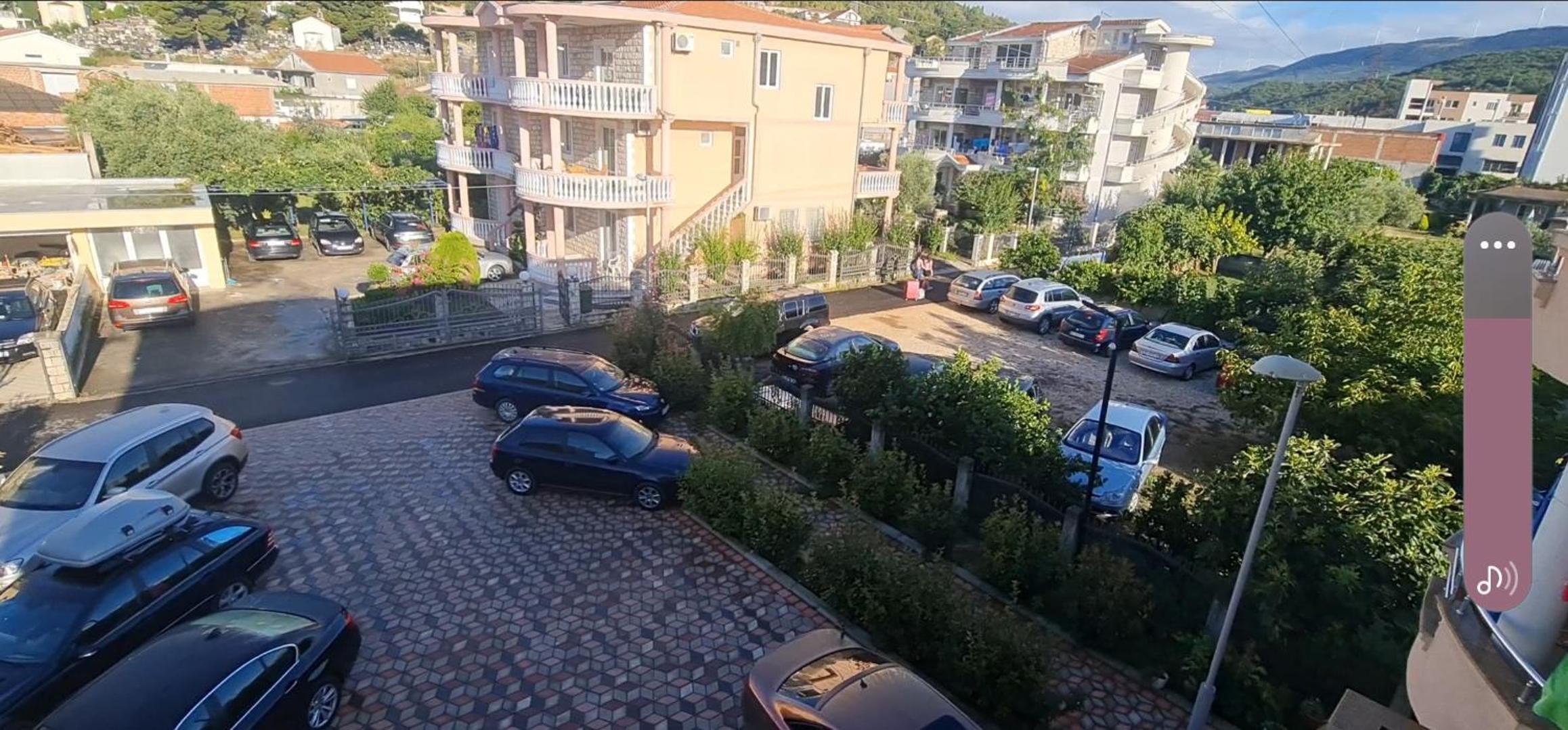 Meti Apartments photo 3