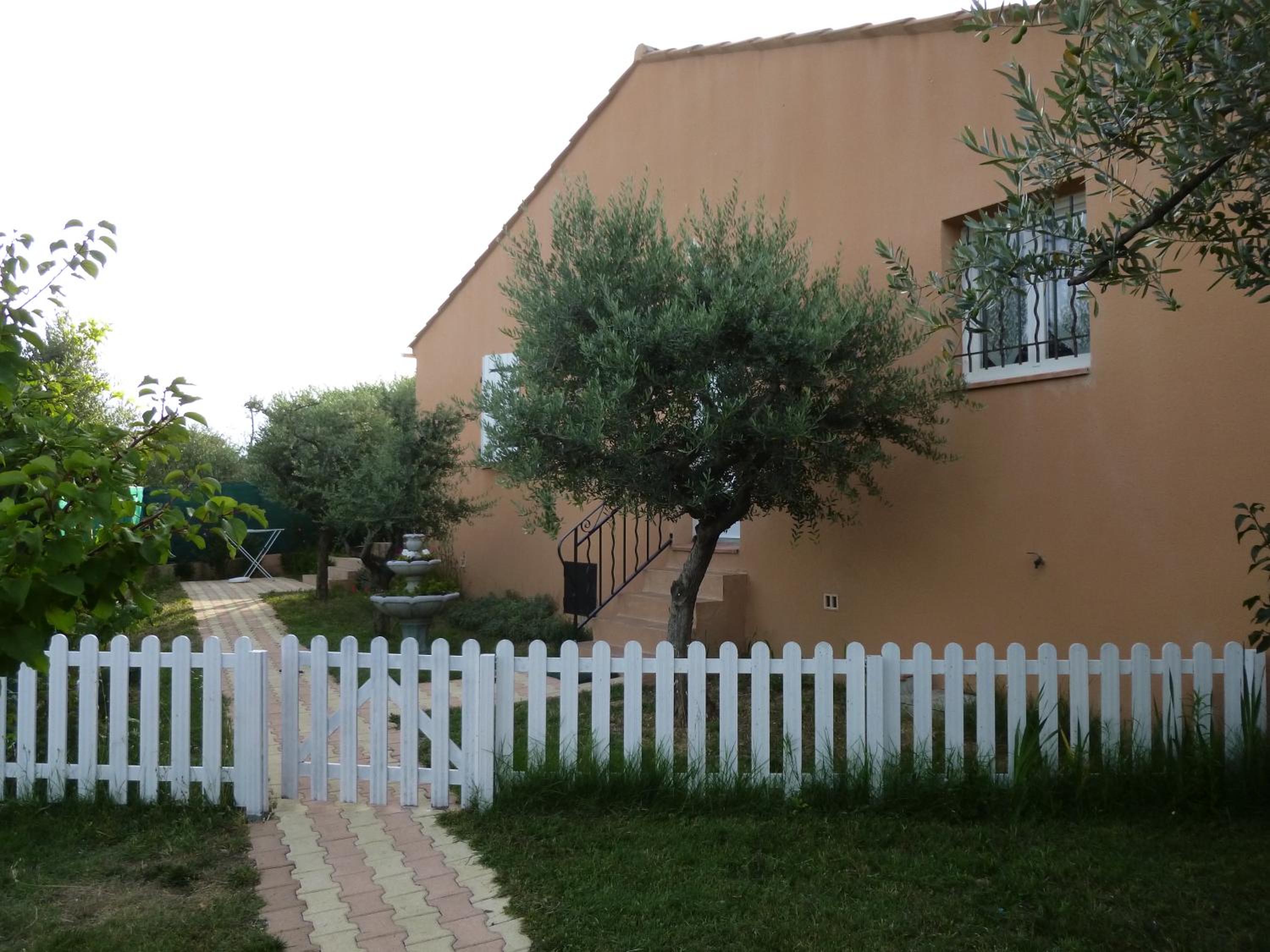 L'Oliveraie view 4