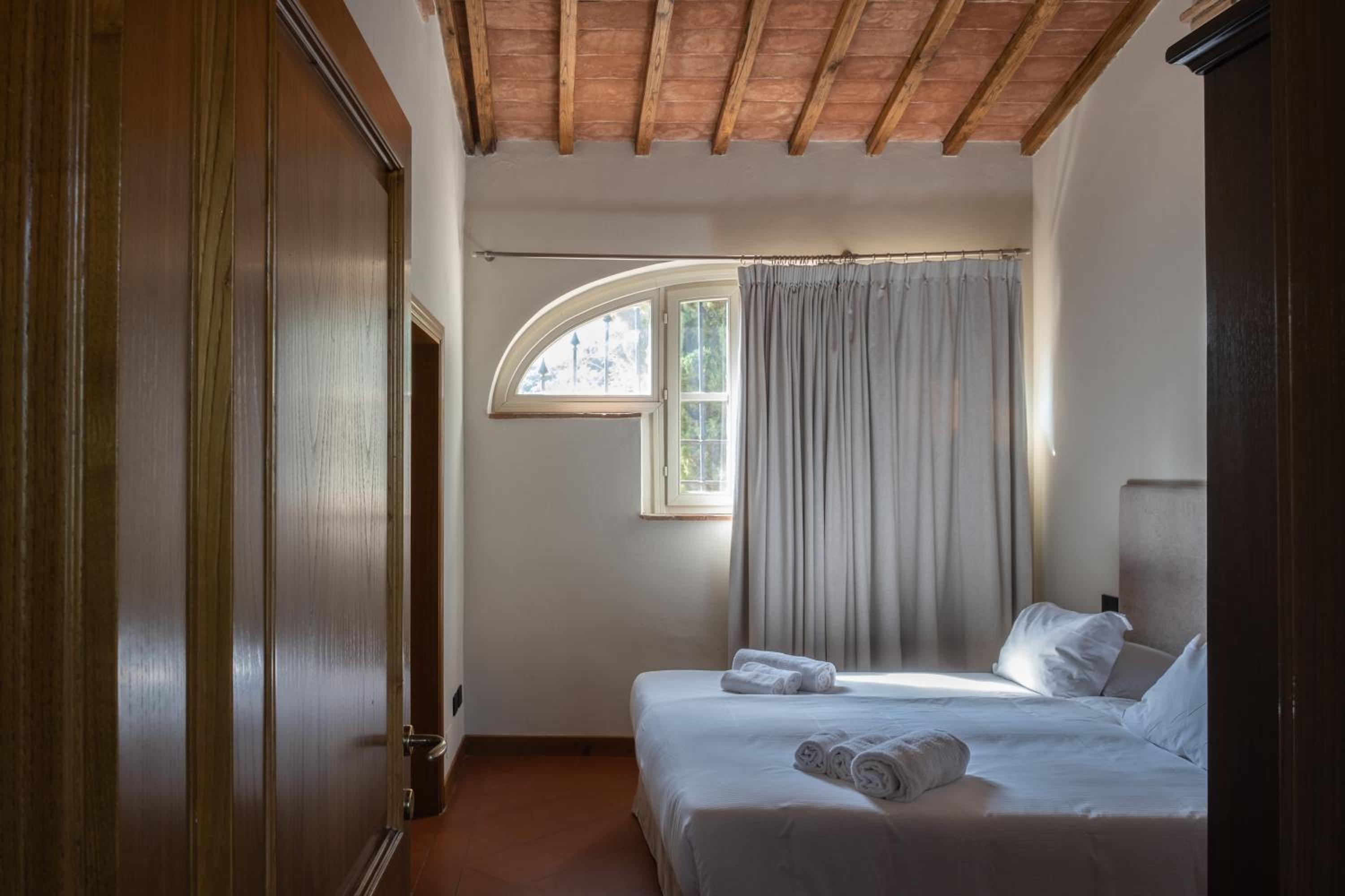 Podere Fignano, holiday home - apartments, renovated 2024