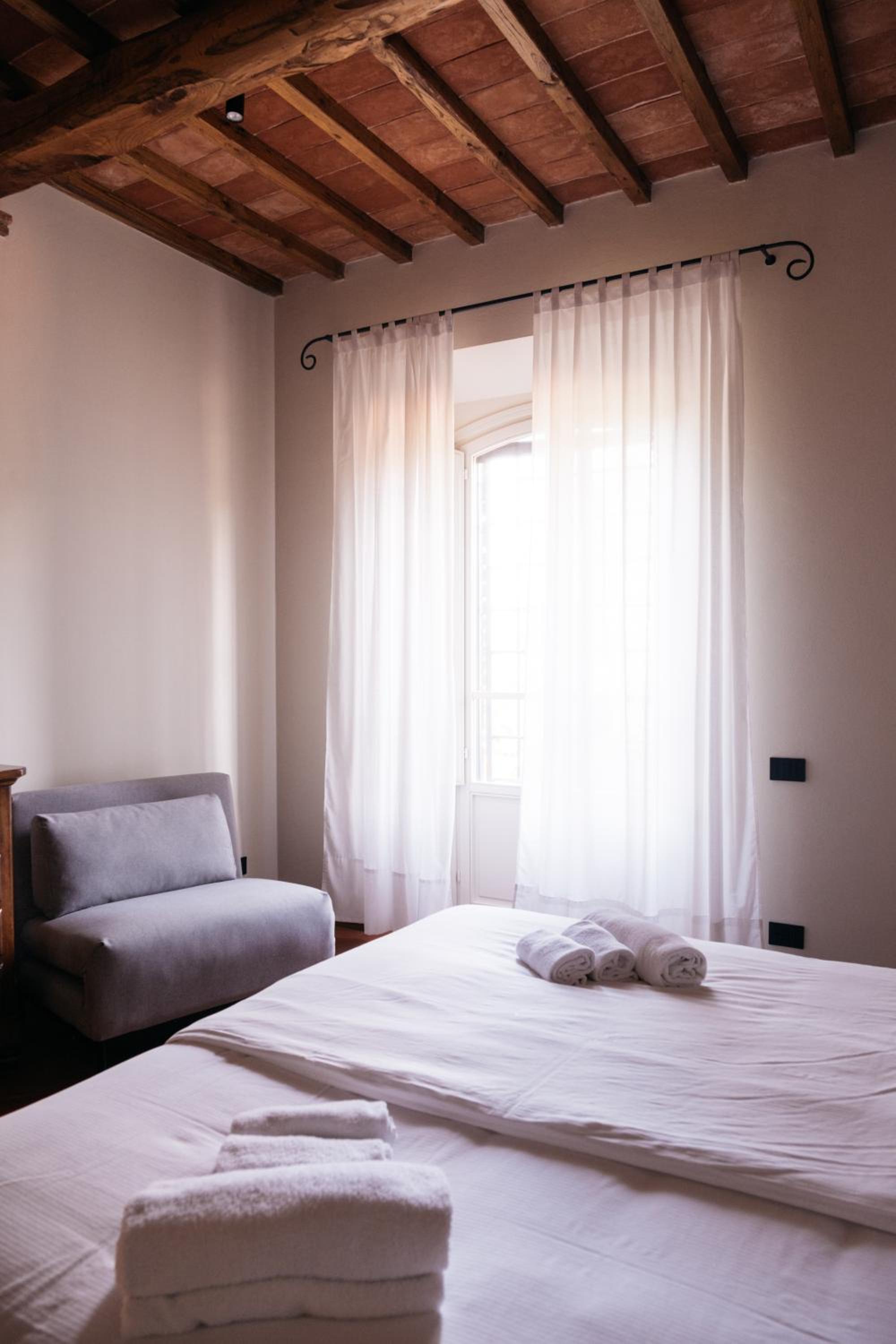 Podere Fignano, holiday home - apartments, renovated 2024