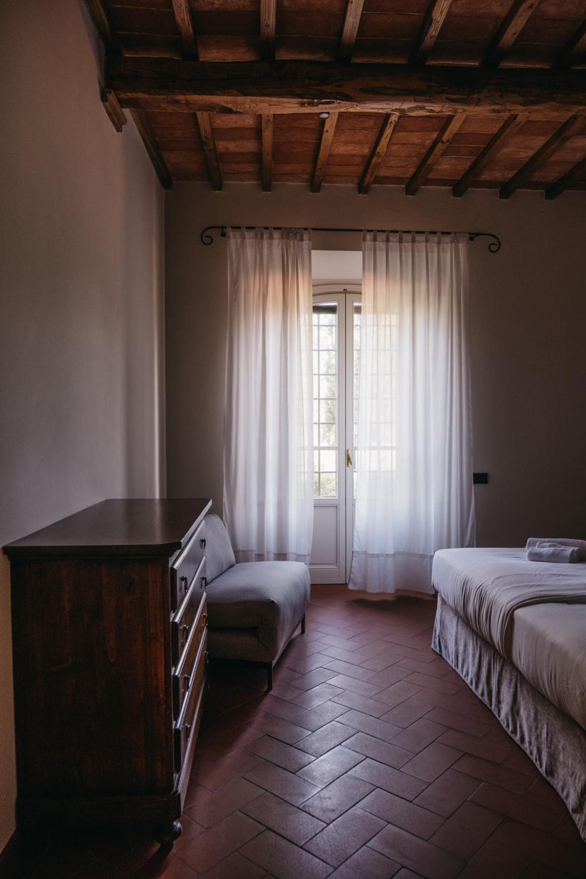 Podere Fignano, holiday home - apartments, renovated 2024