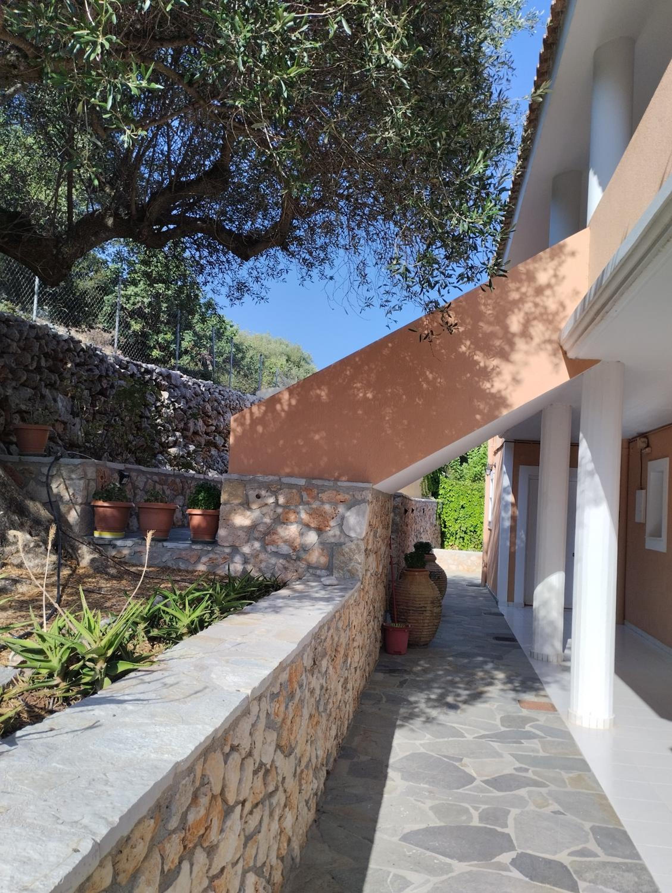 Asteras Studios