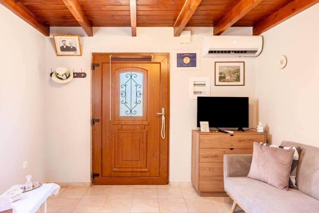 Ariadni's House photo 2