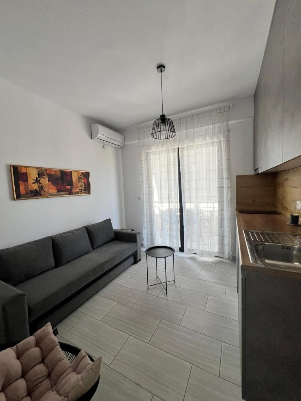 Apartment Center Himara photo 2
