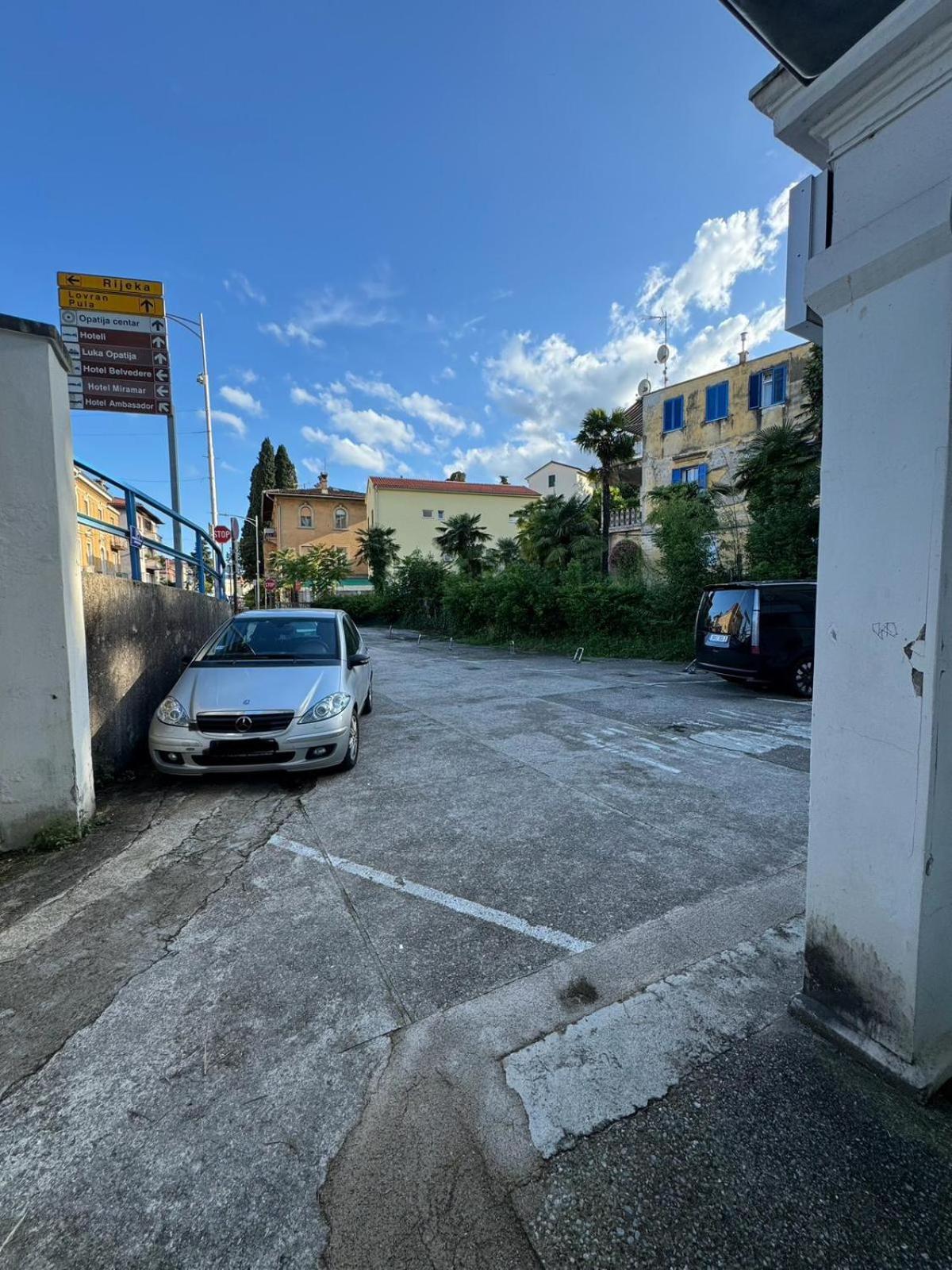 Apartments Ascic