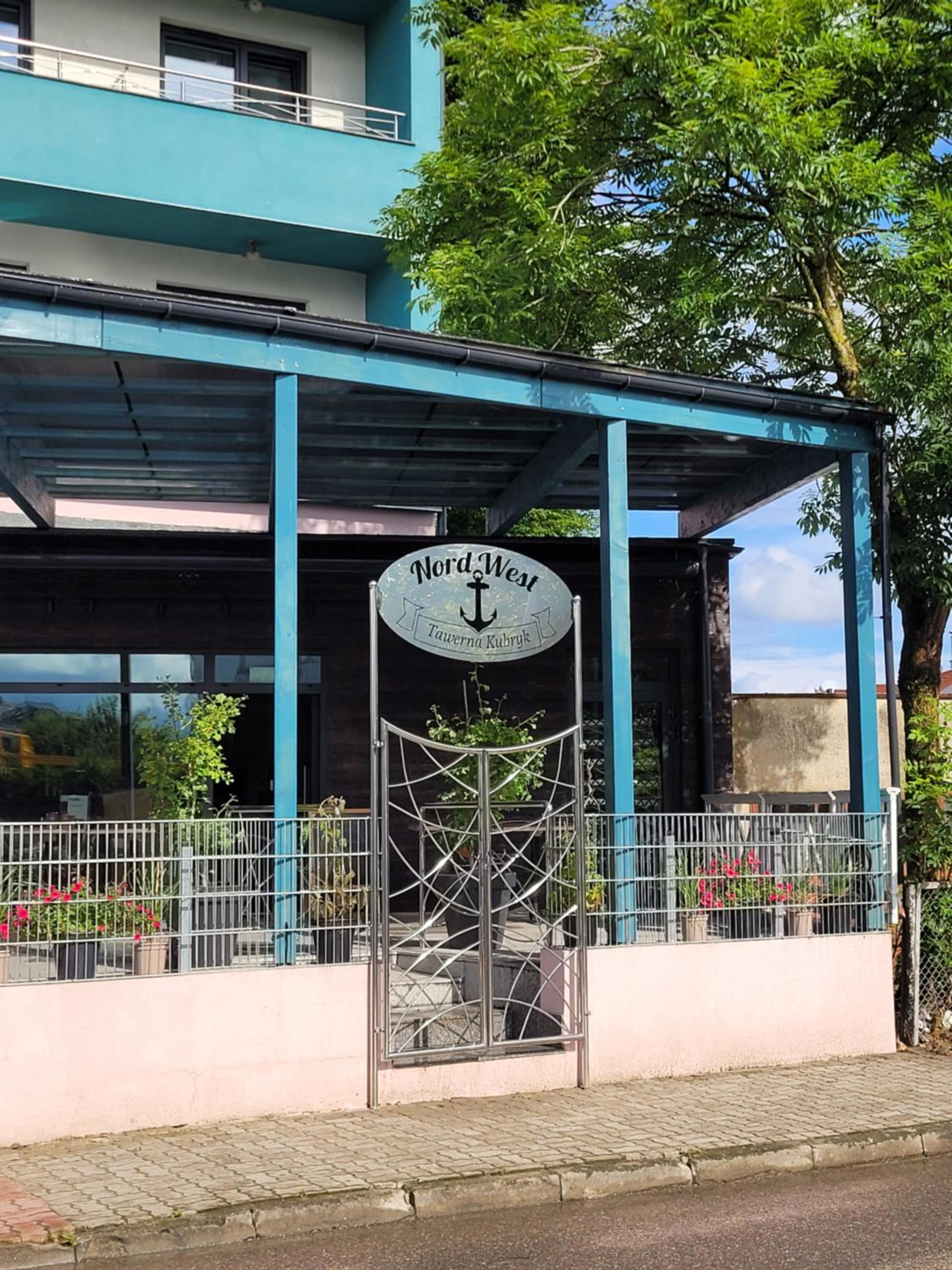 Nord-West i restauracja Tawerna Kubryk