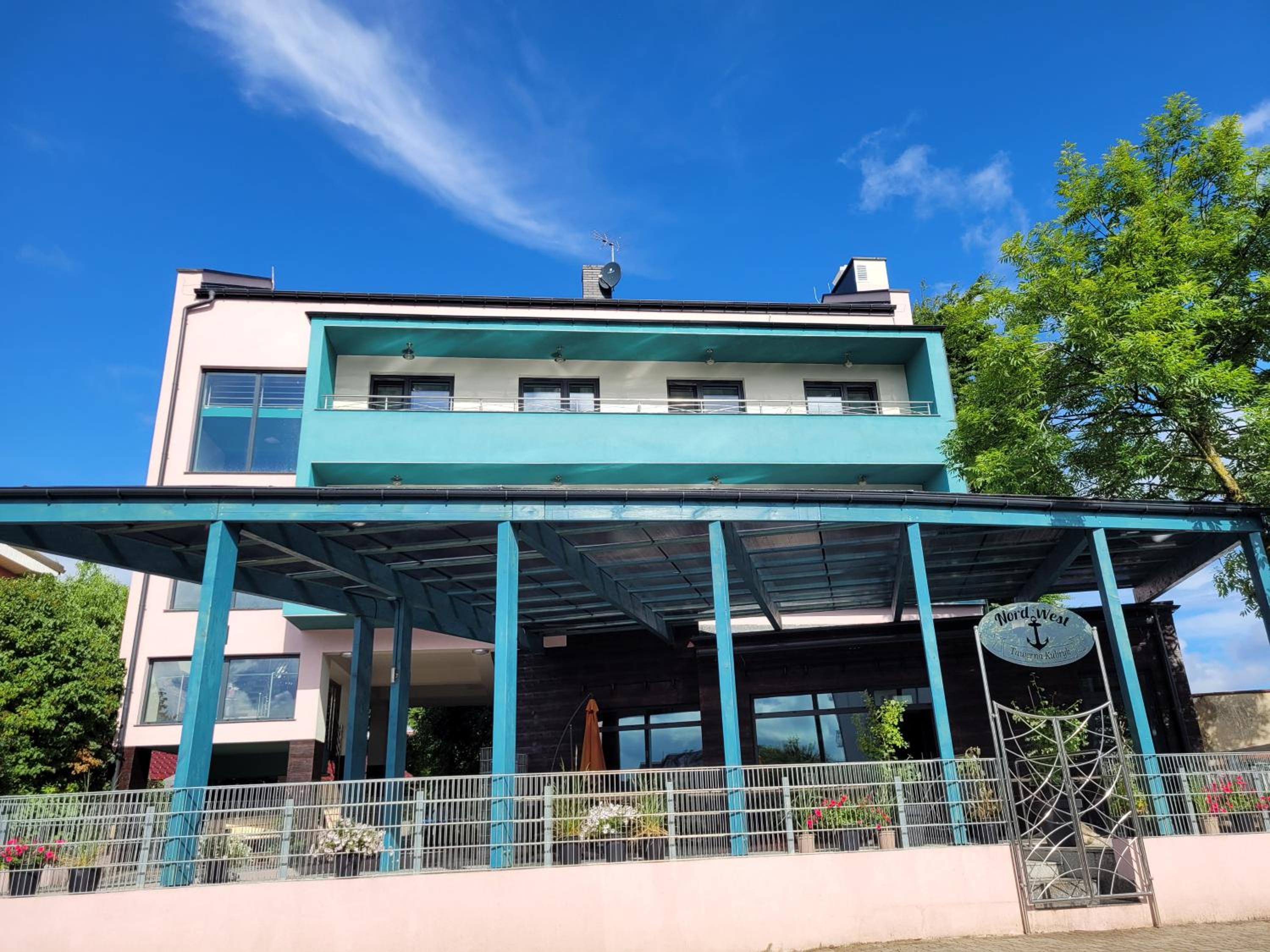 Nord-West i restauracja Tawerna Kubryk