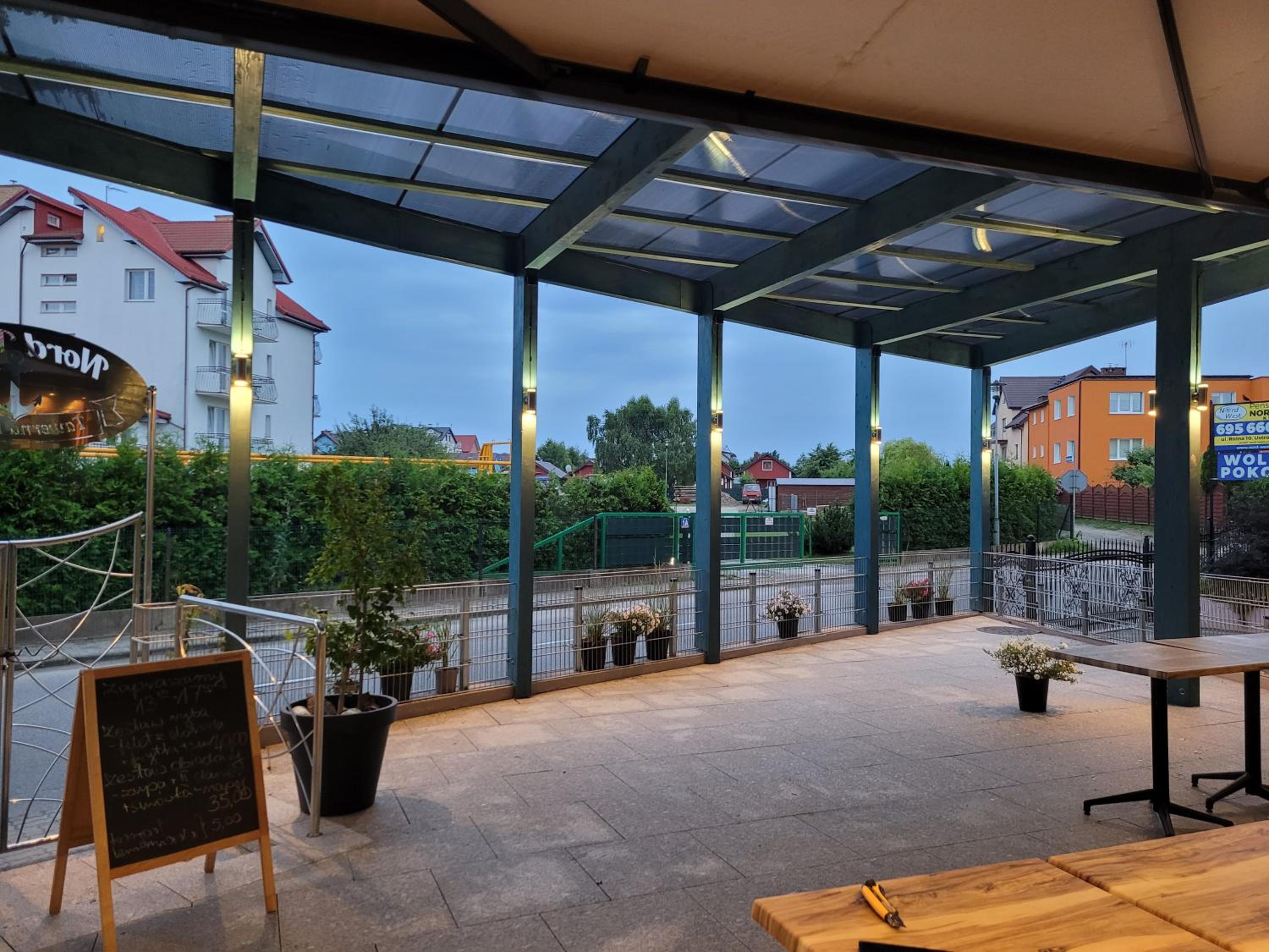 Nord-West i restauracja Tawerna Kubryk