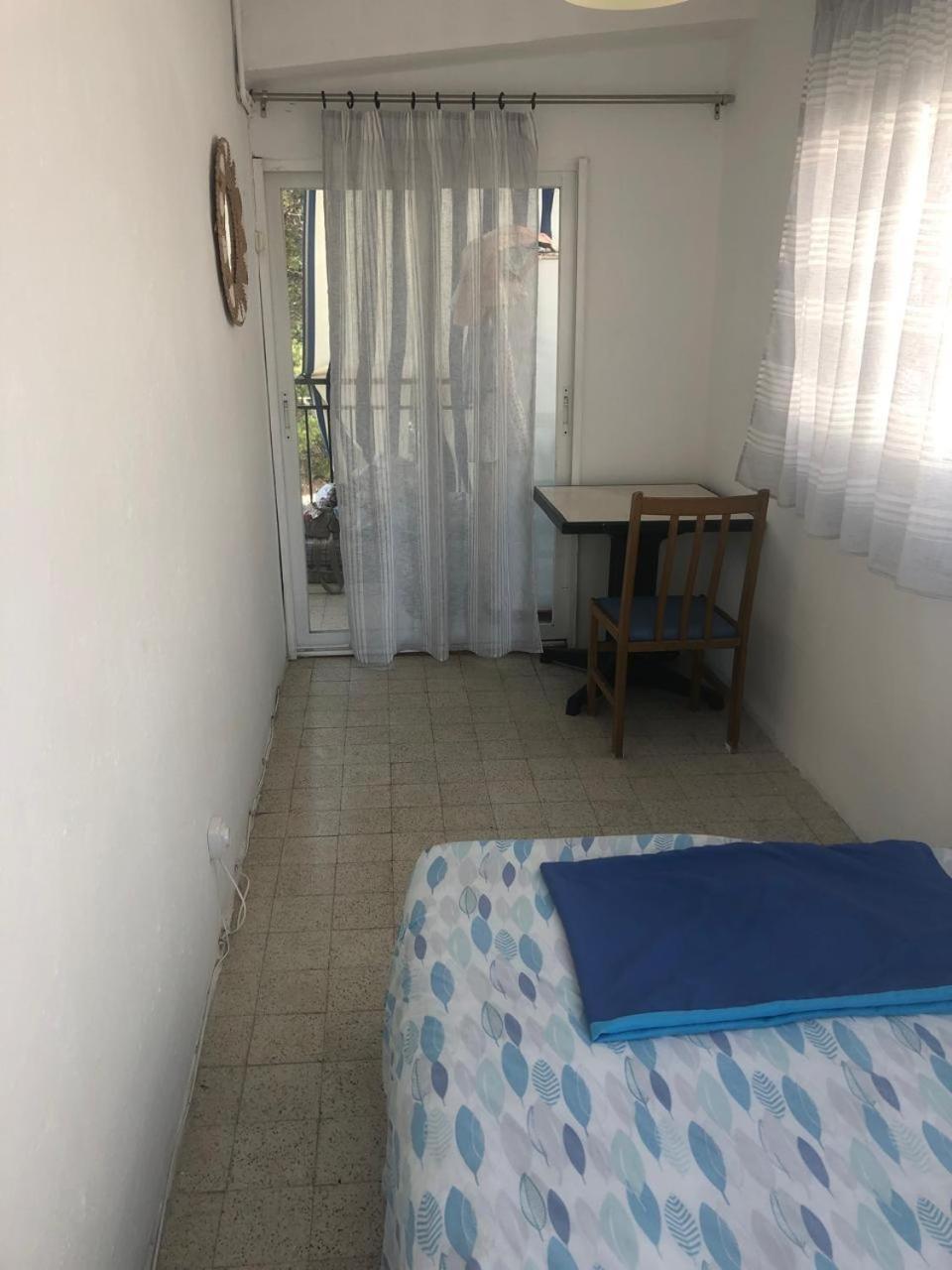 4 Habitaciónes en un apartamento view 3