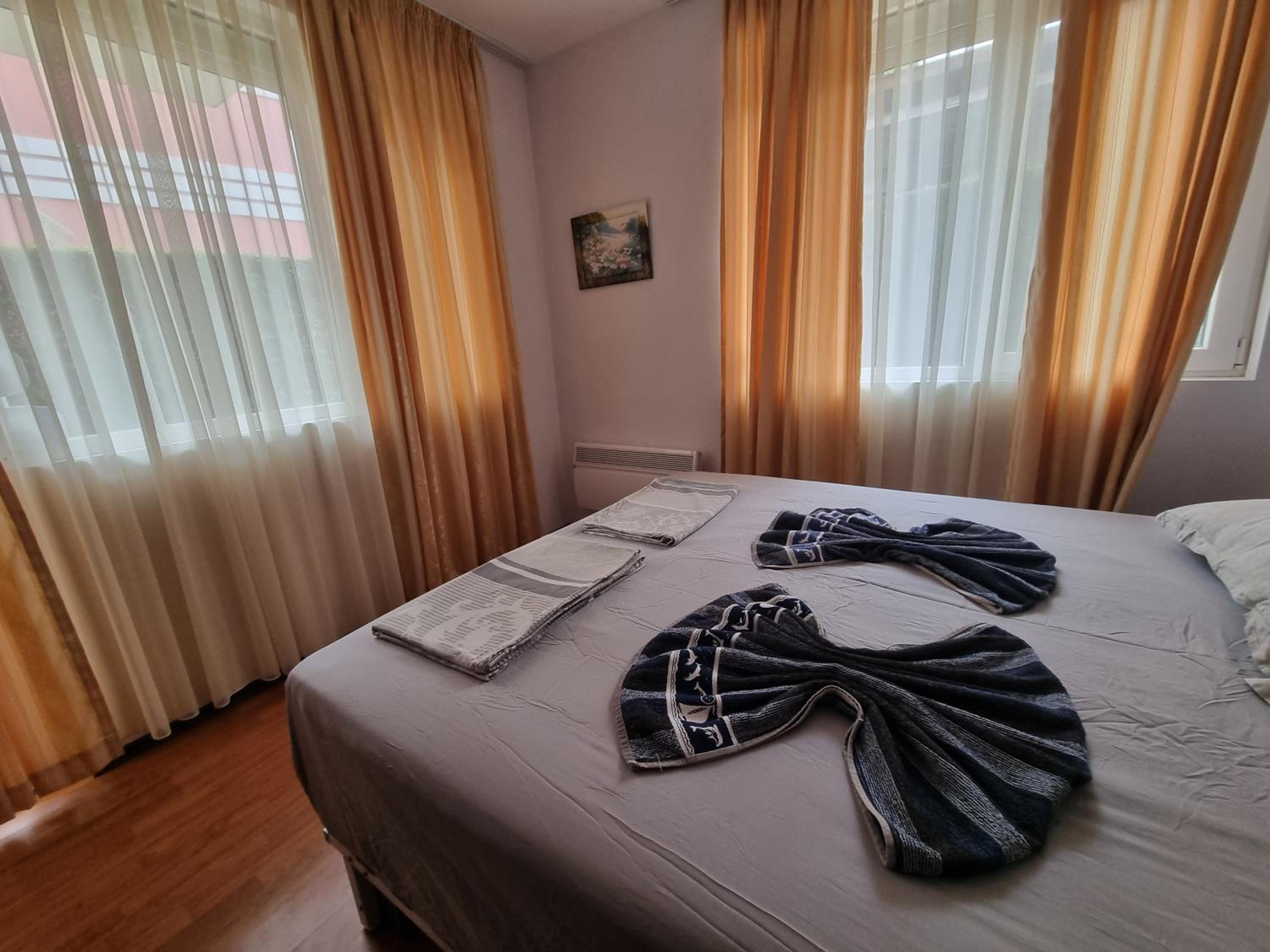 Family Apartment "Sunny House" view 5