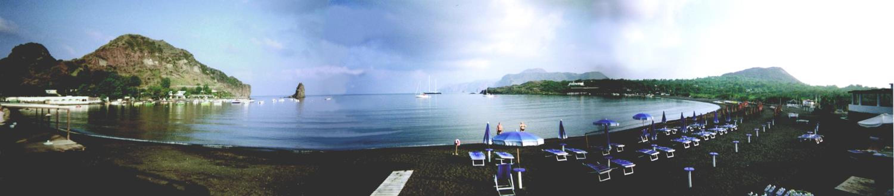 Vulcano Vacations - Hotel Conti - Property Image 1