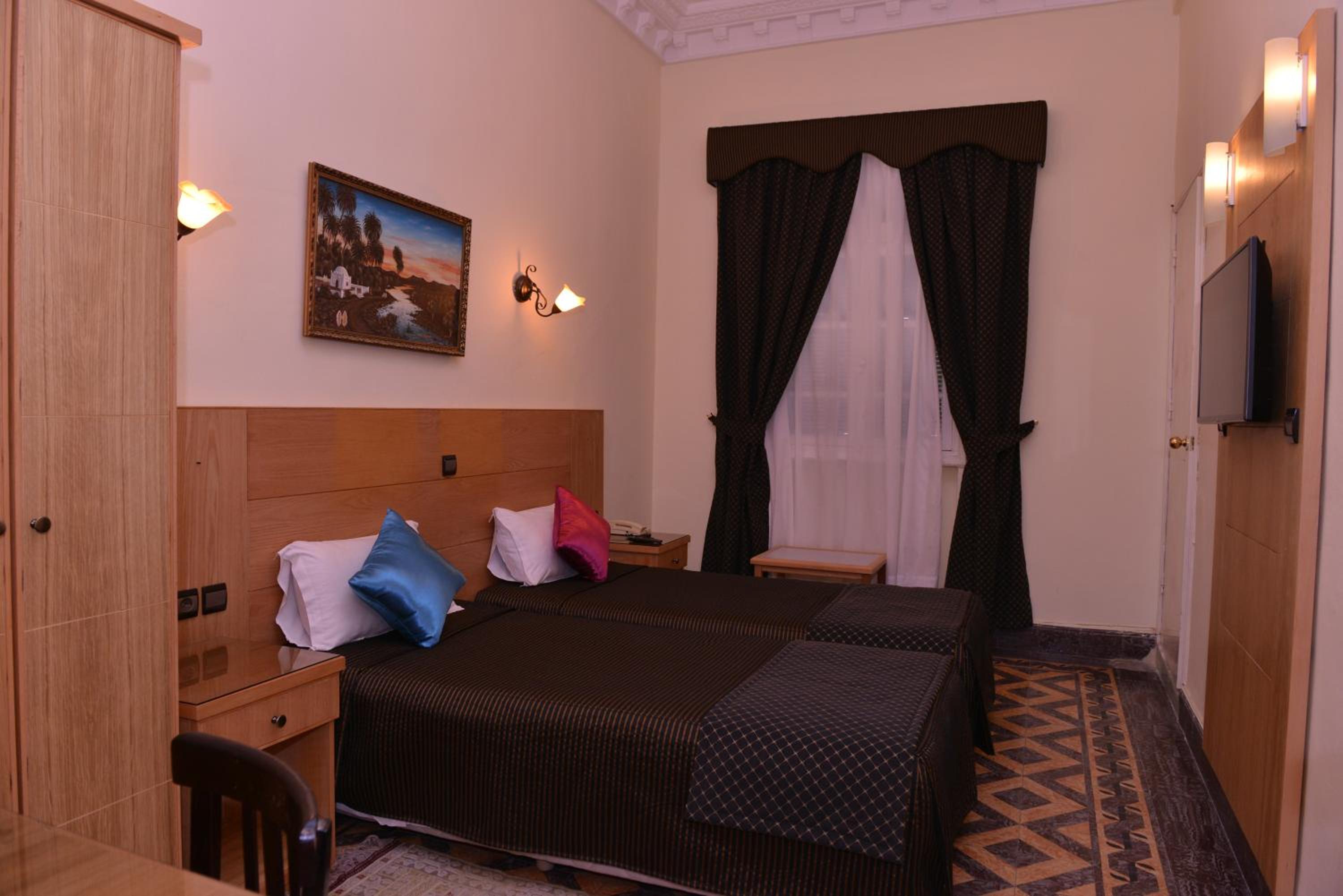 hotel room