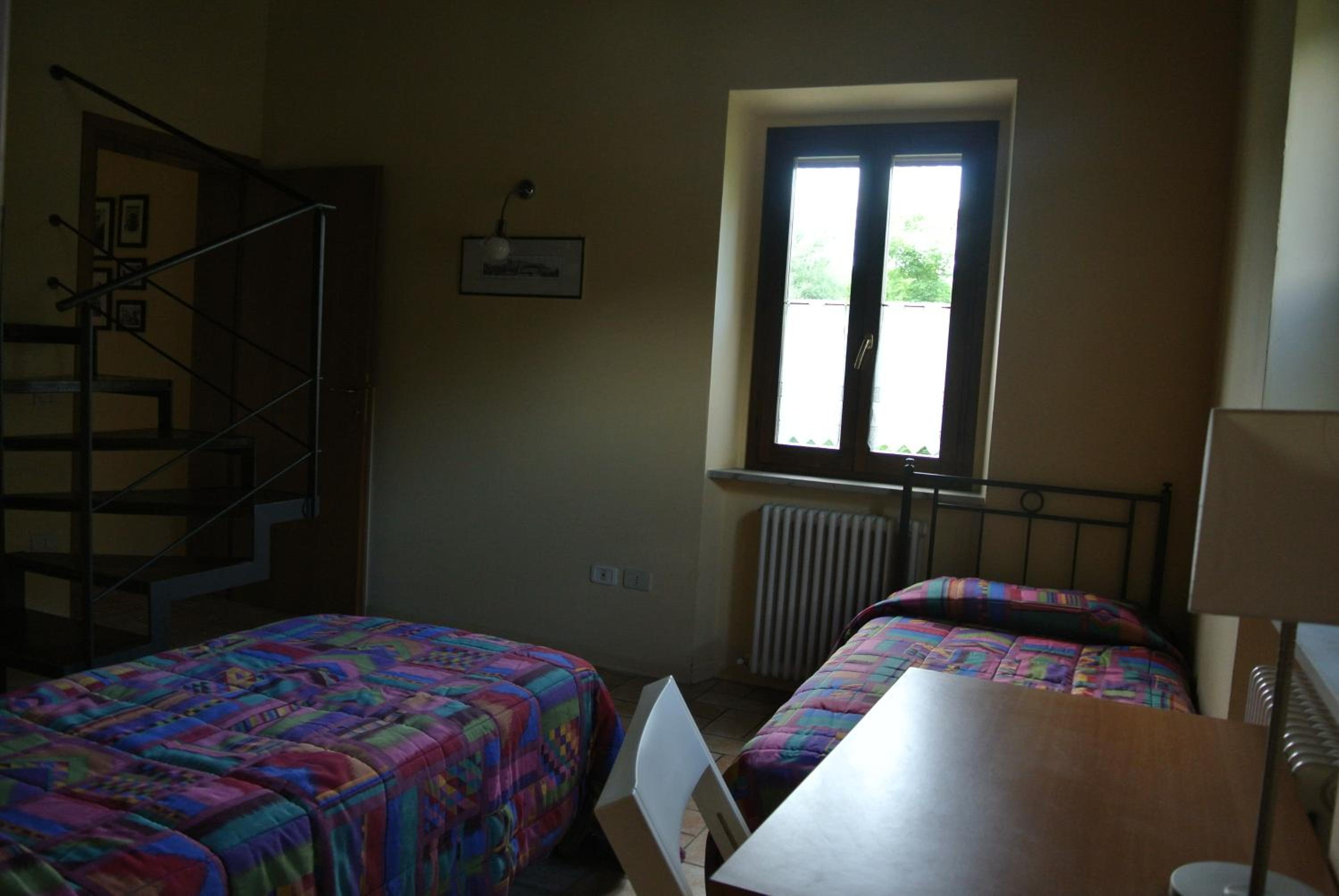 Photo 23