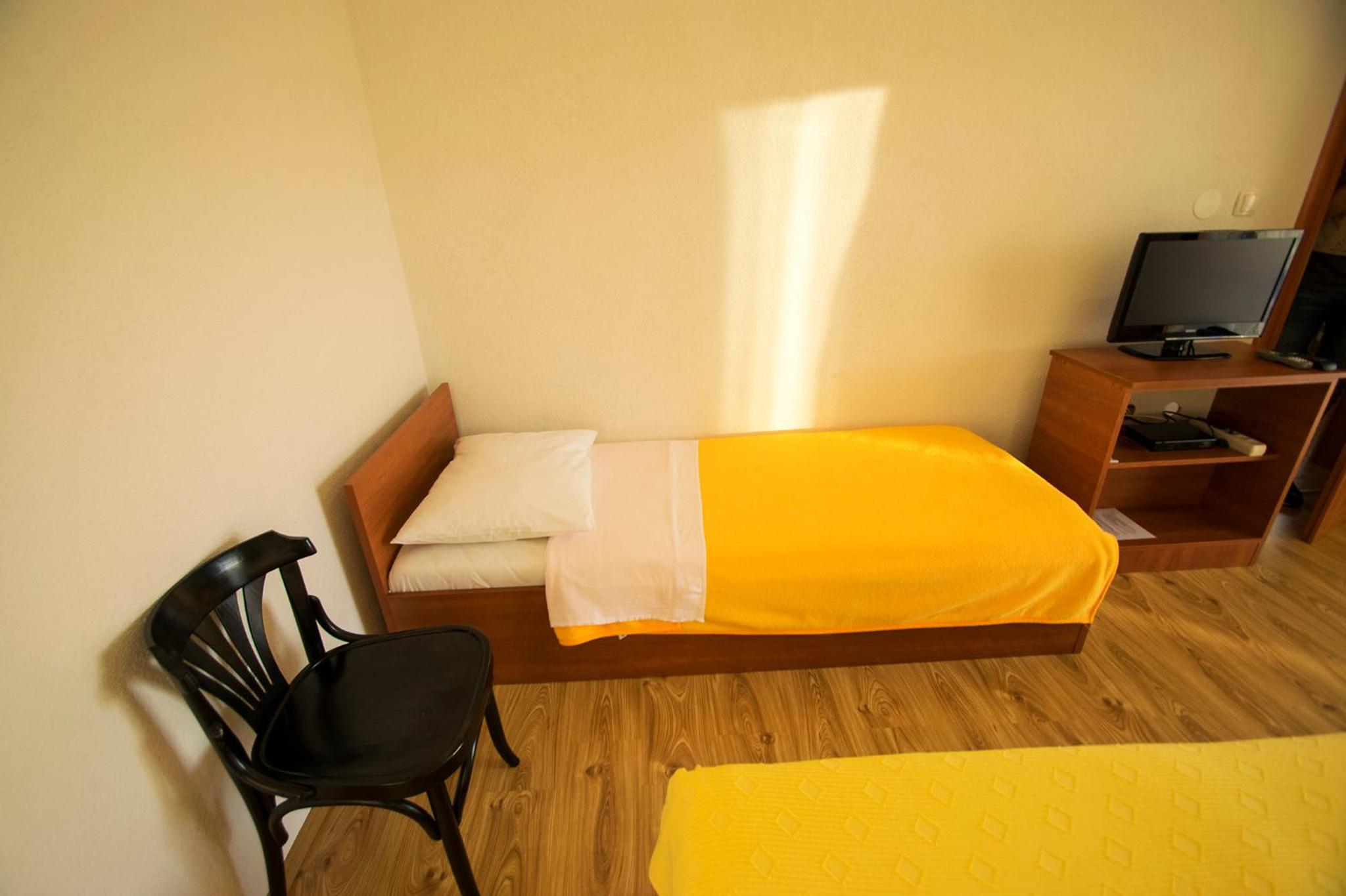 Photo 42