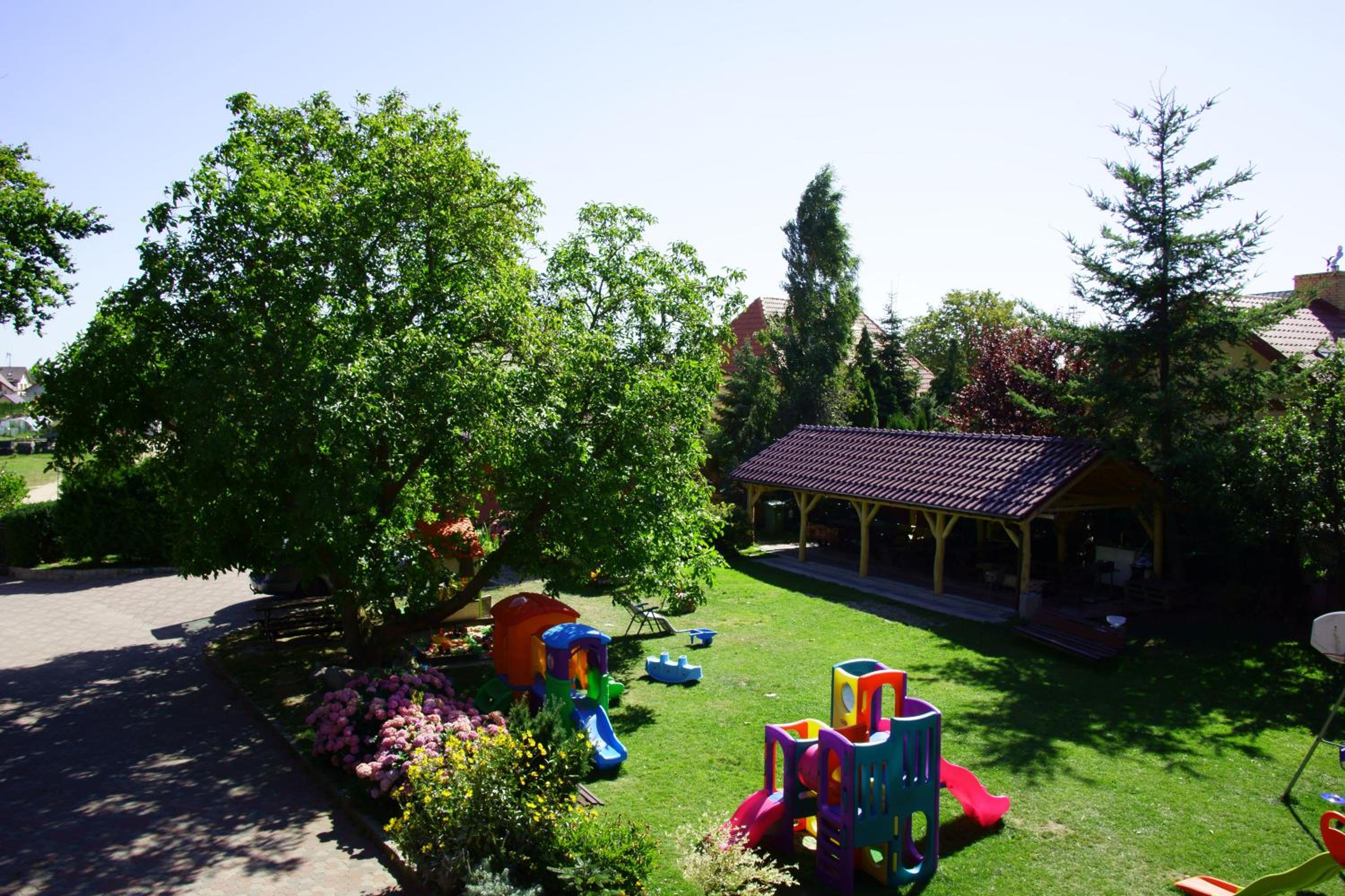 Nord-West i restauracja Tawerna Kubryk