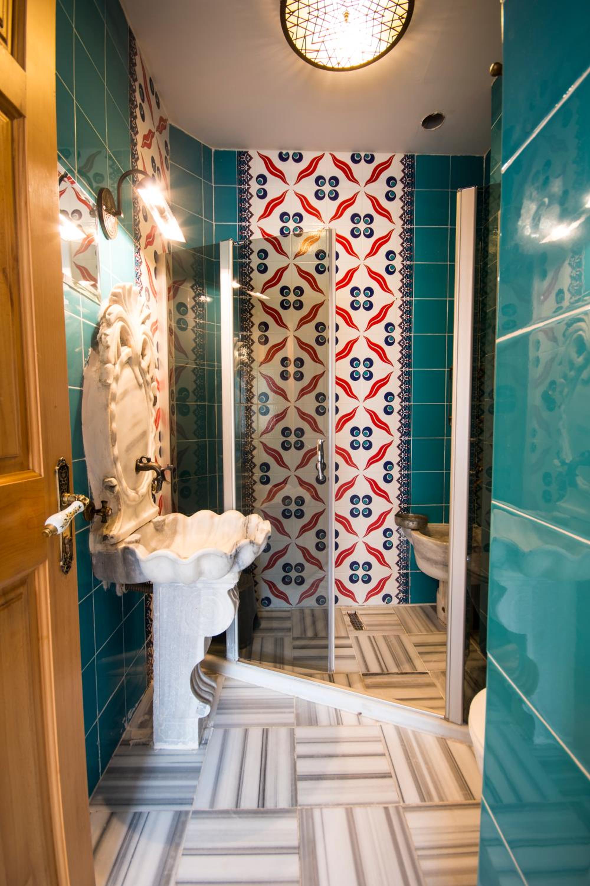 Sultan Corner Suites - Image 30