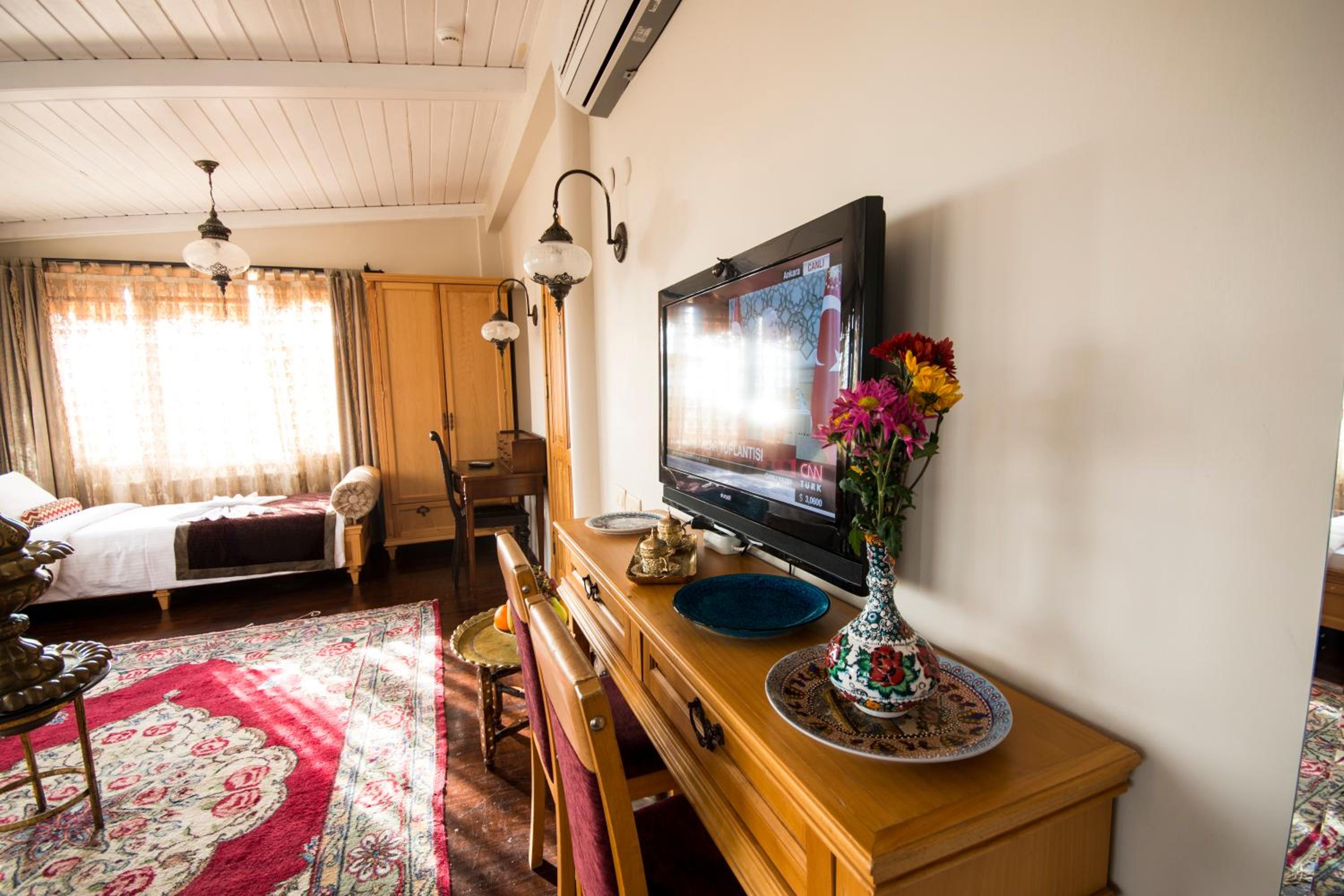 Sultan Corner Suites - Image 35