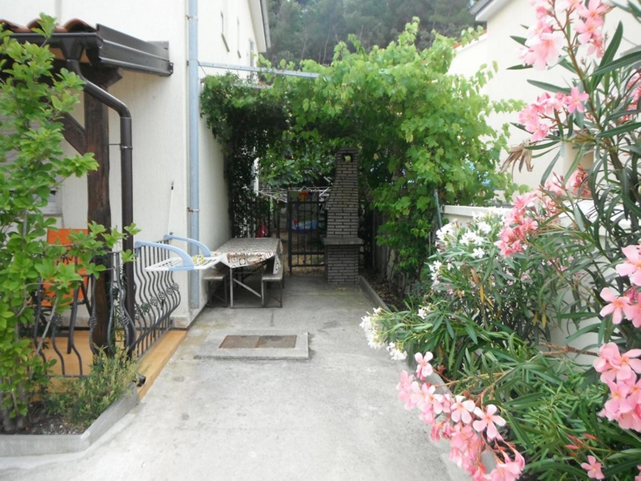Photo 30