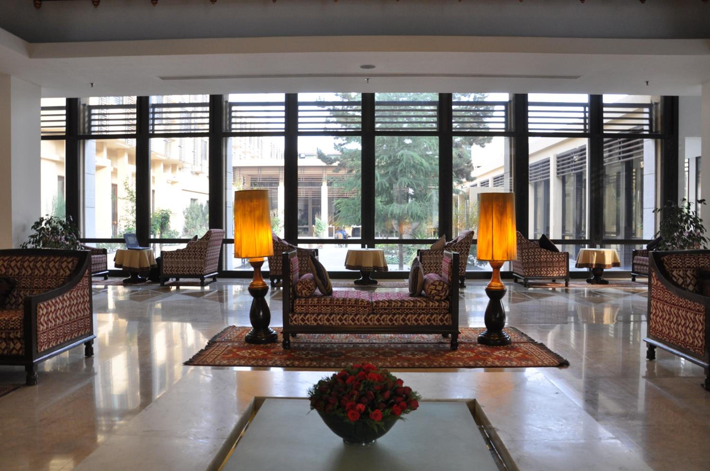Lobby & Reception