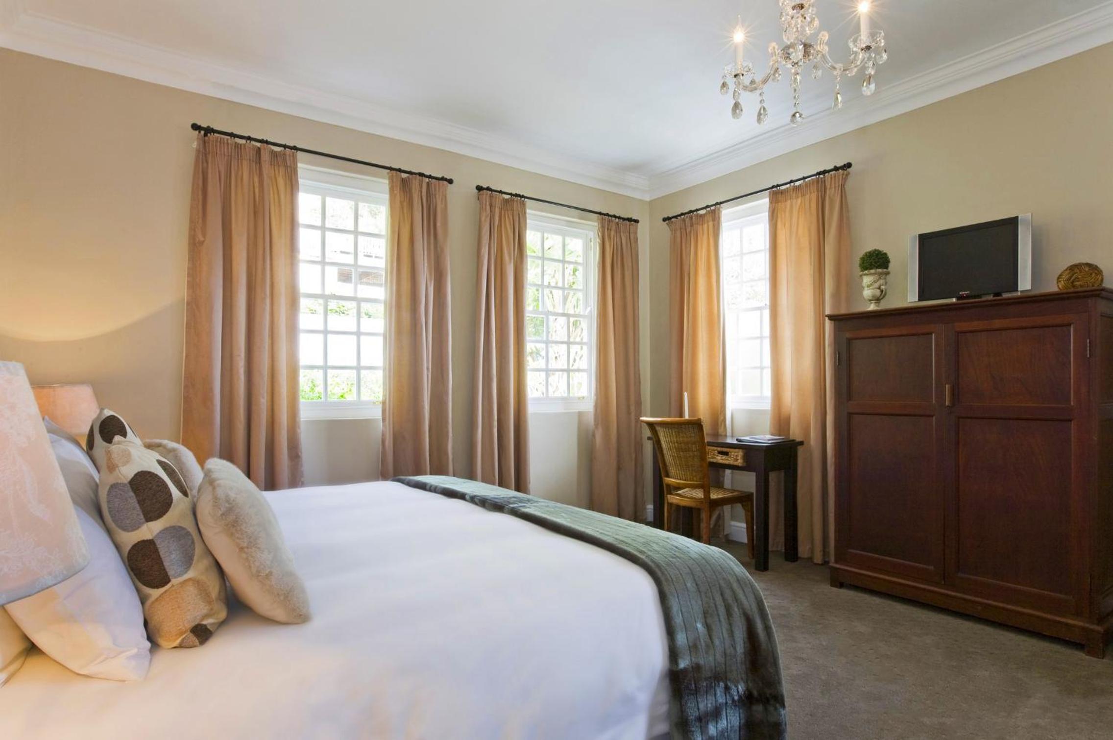 Capeblue Manor House