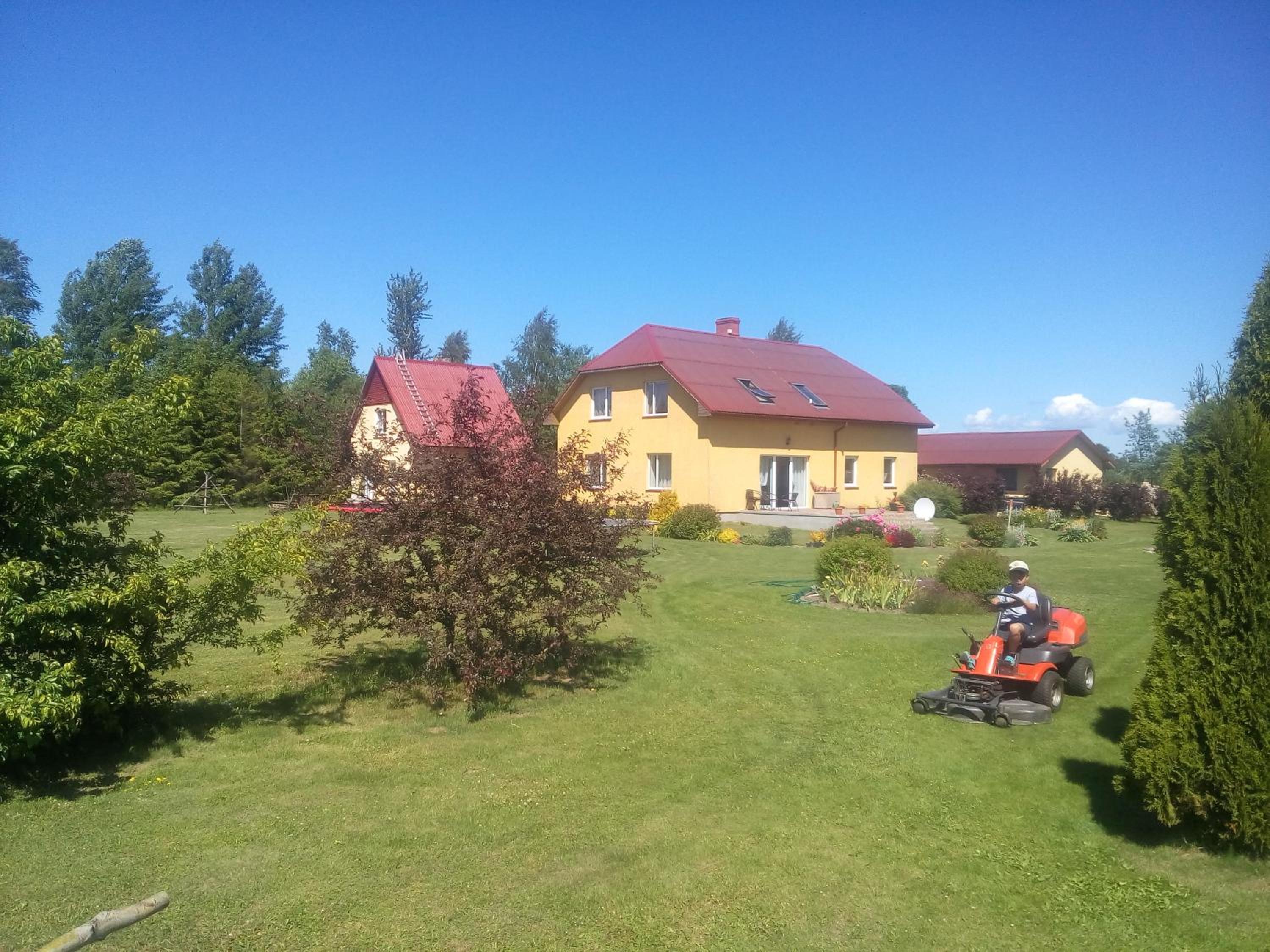 Photo 9