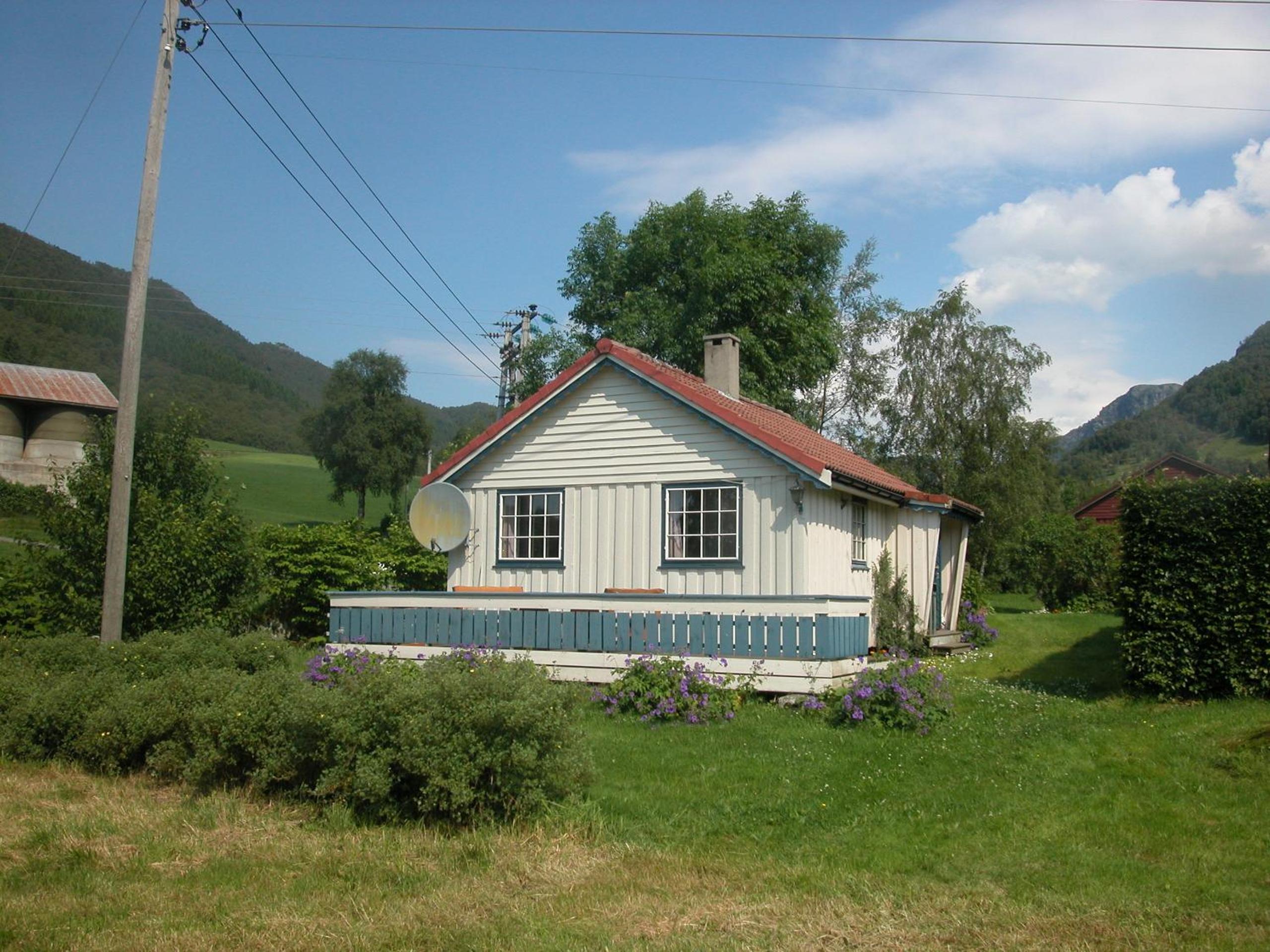 Photo 10