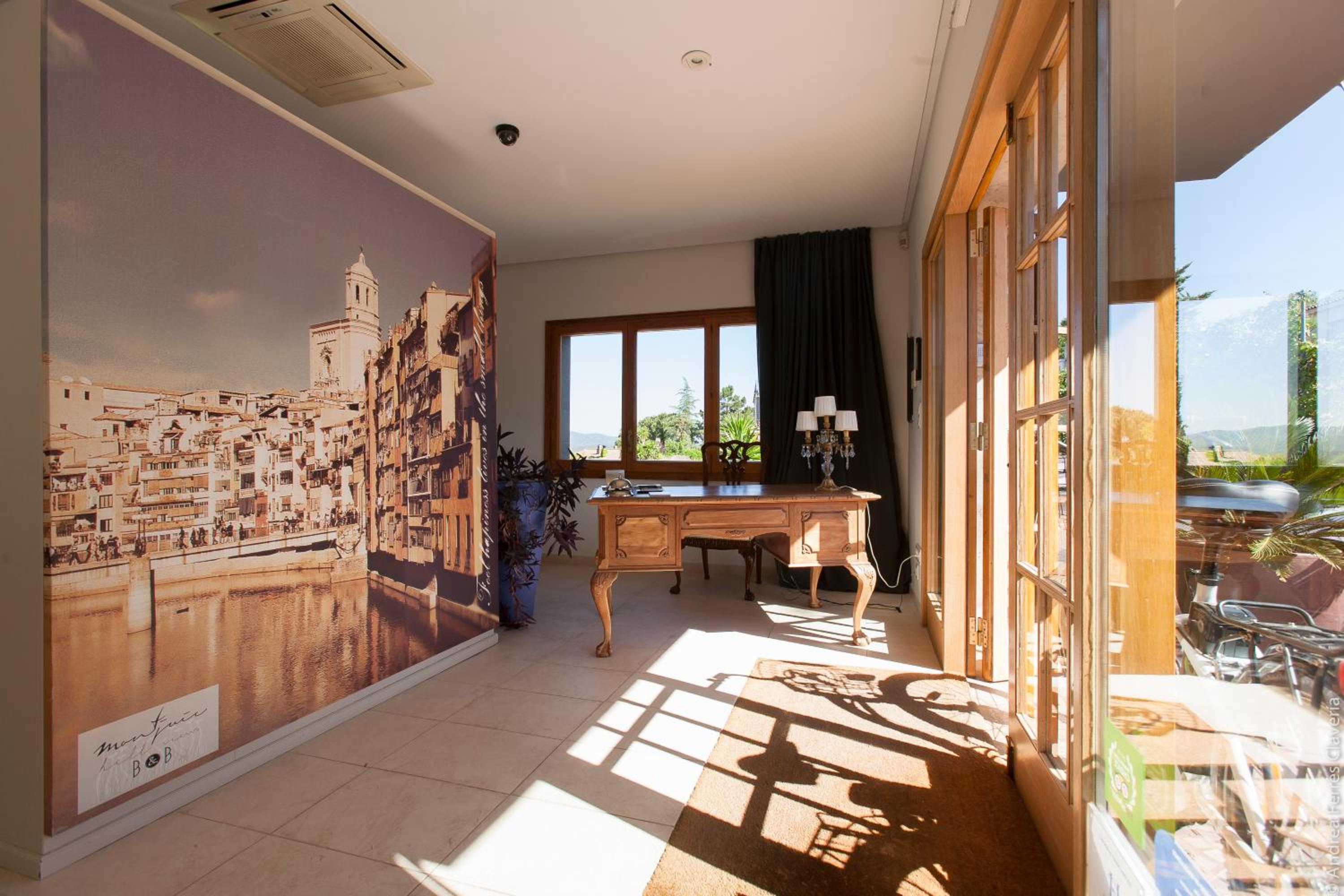 Montjuic Boutique Bed & Breakfast Girona
