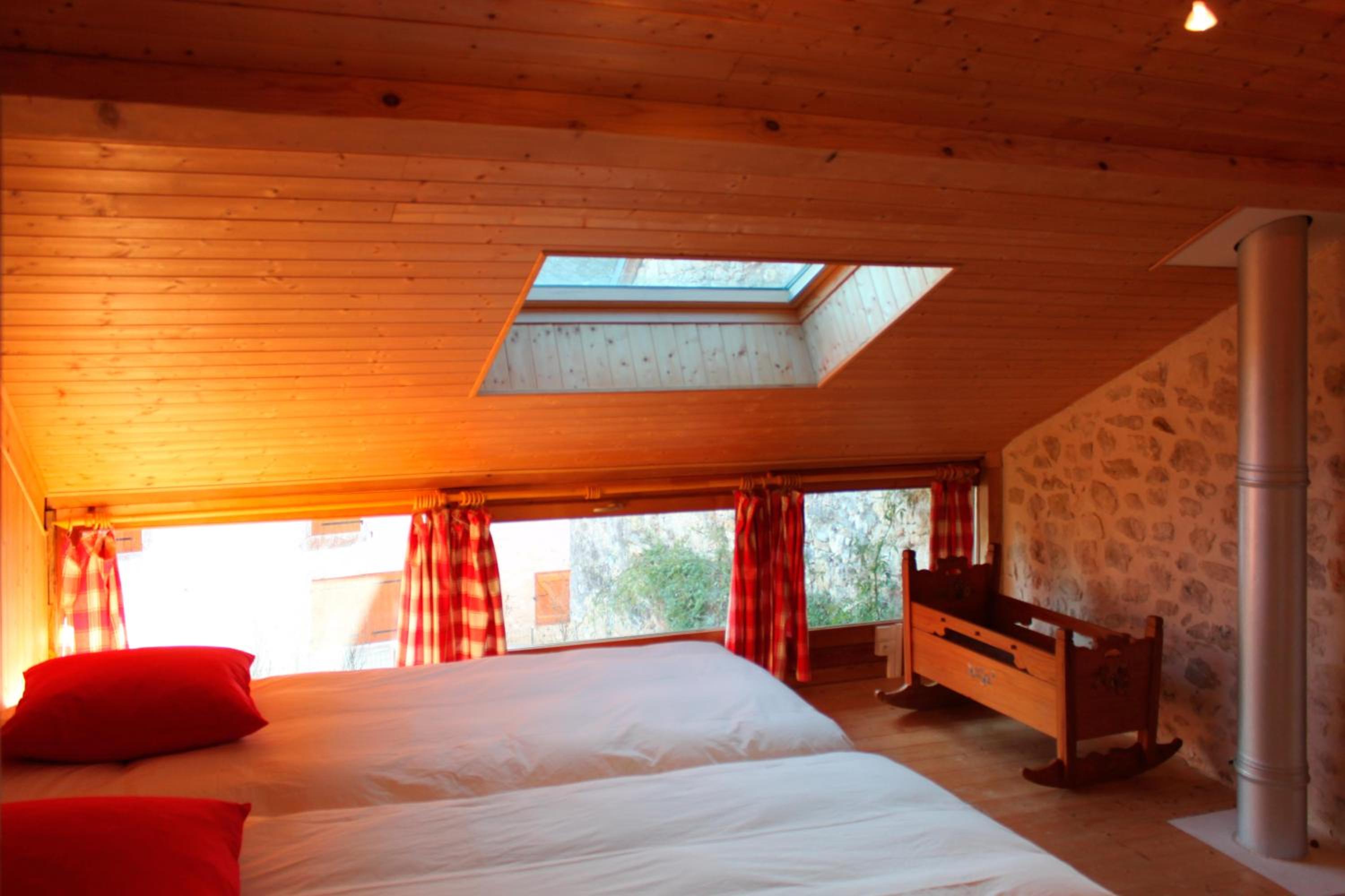 VALRELEY, chambres et table d'hôtes eco-friendly avec bain nordique au sud du massif du Jura