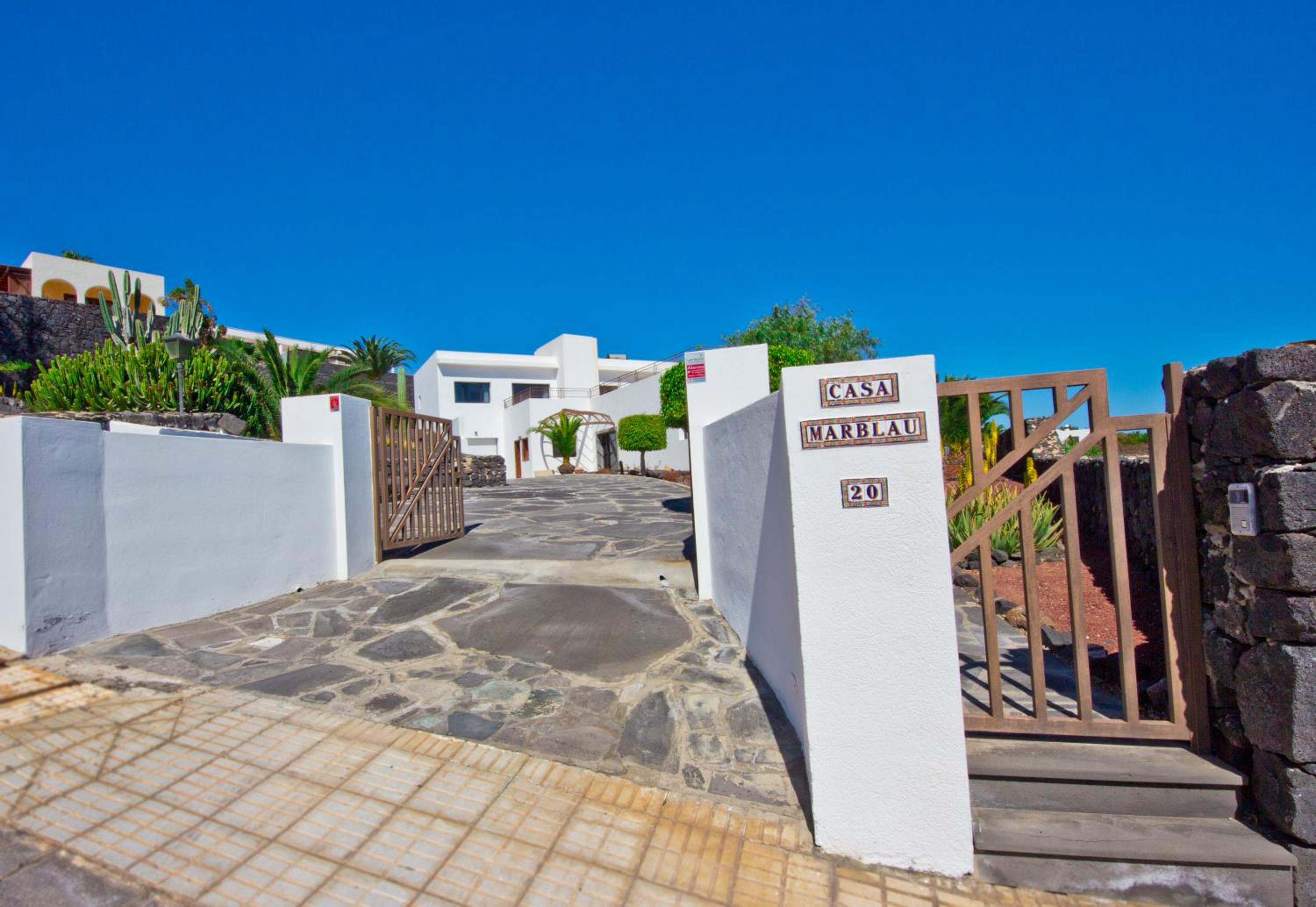 Marblau Lanzarote view 5