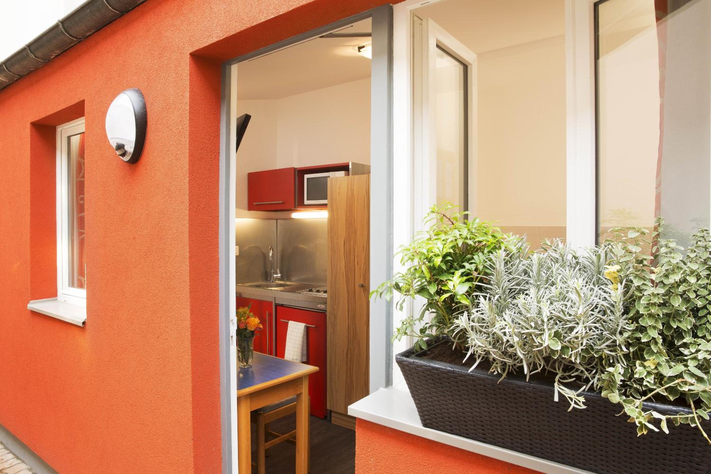 Balcony & Terrace