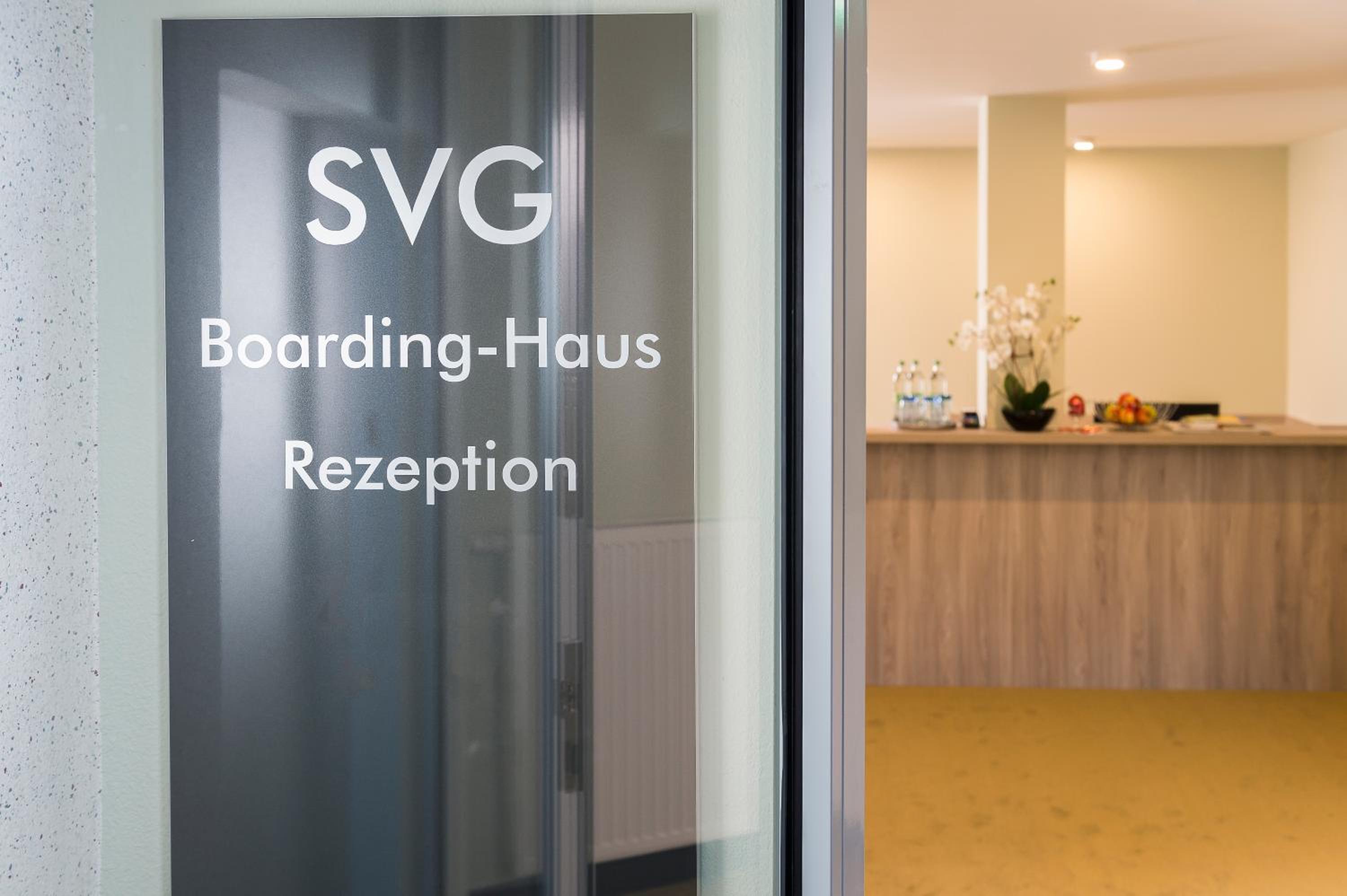 Lobby & Reception