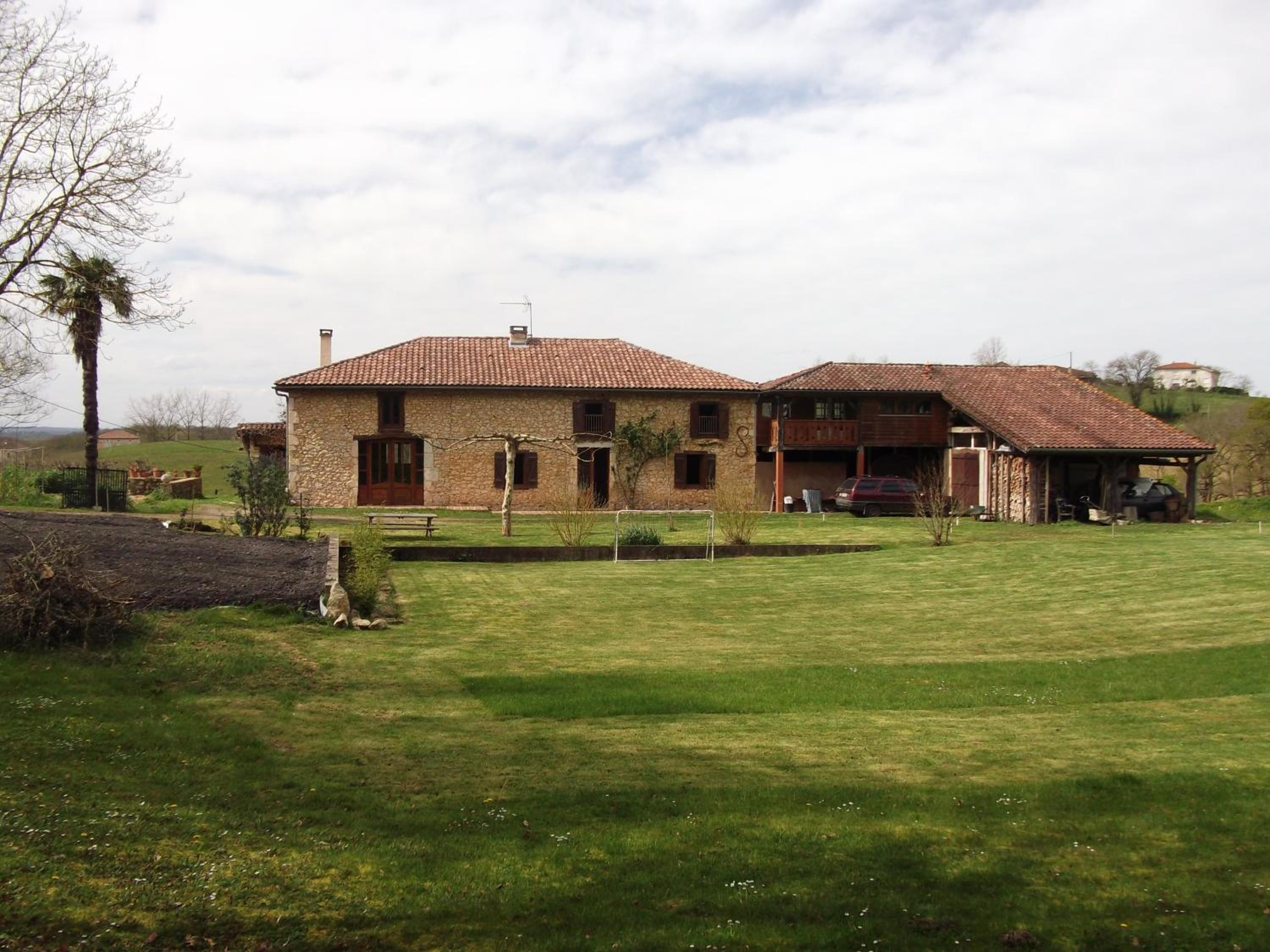 Gite Tauzia