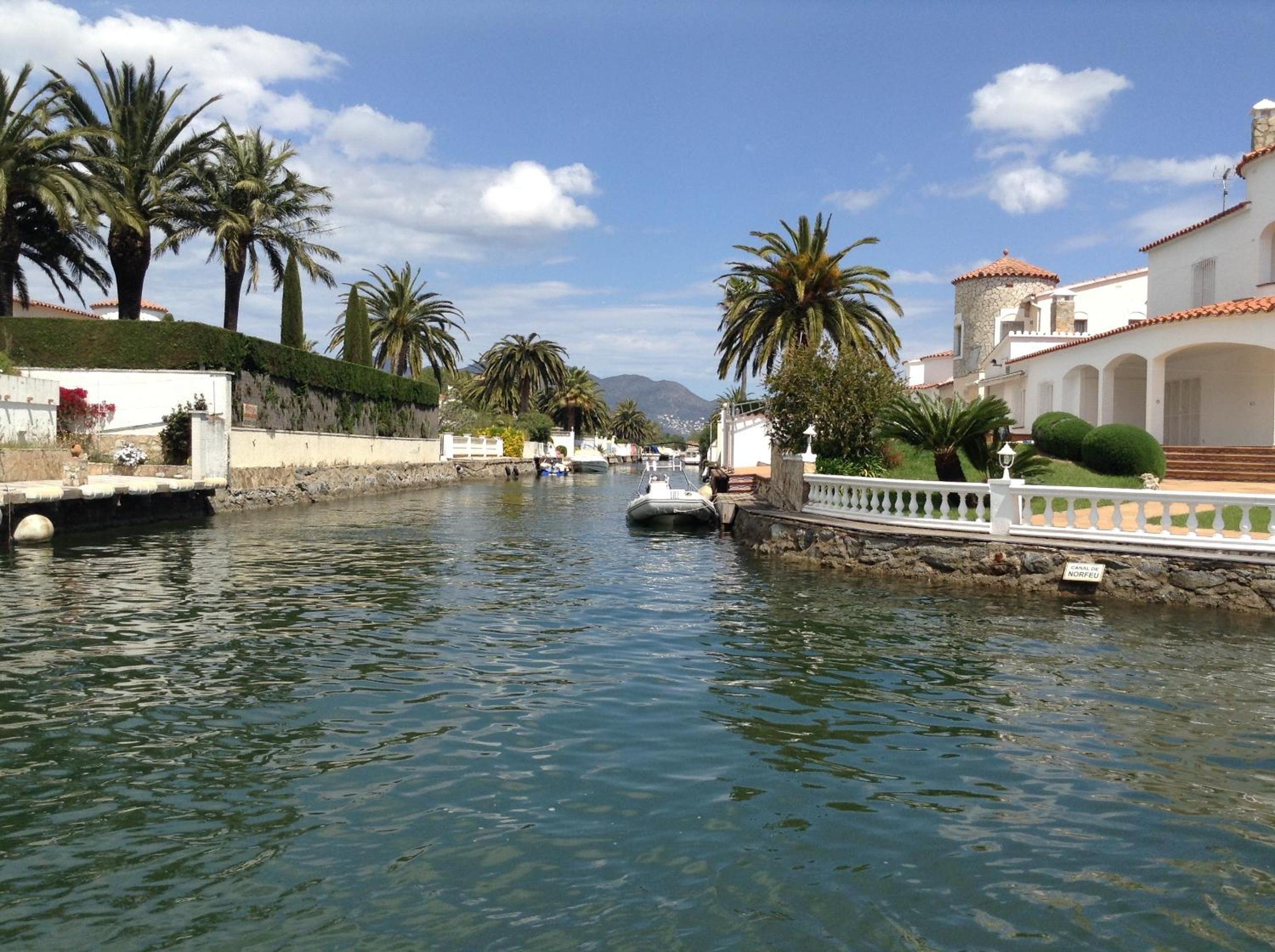 Villa des Pecheurs view 2