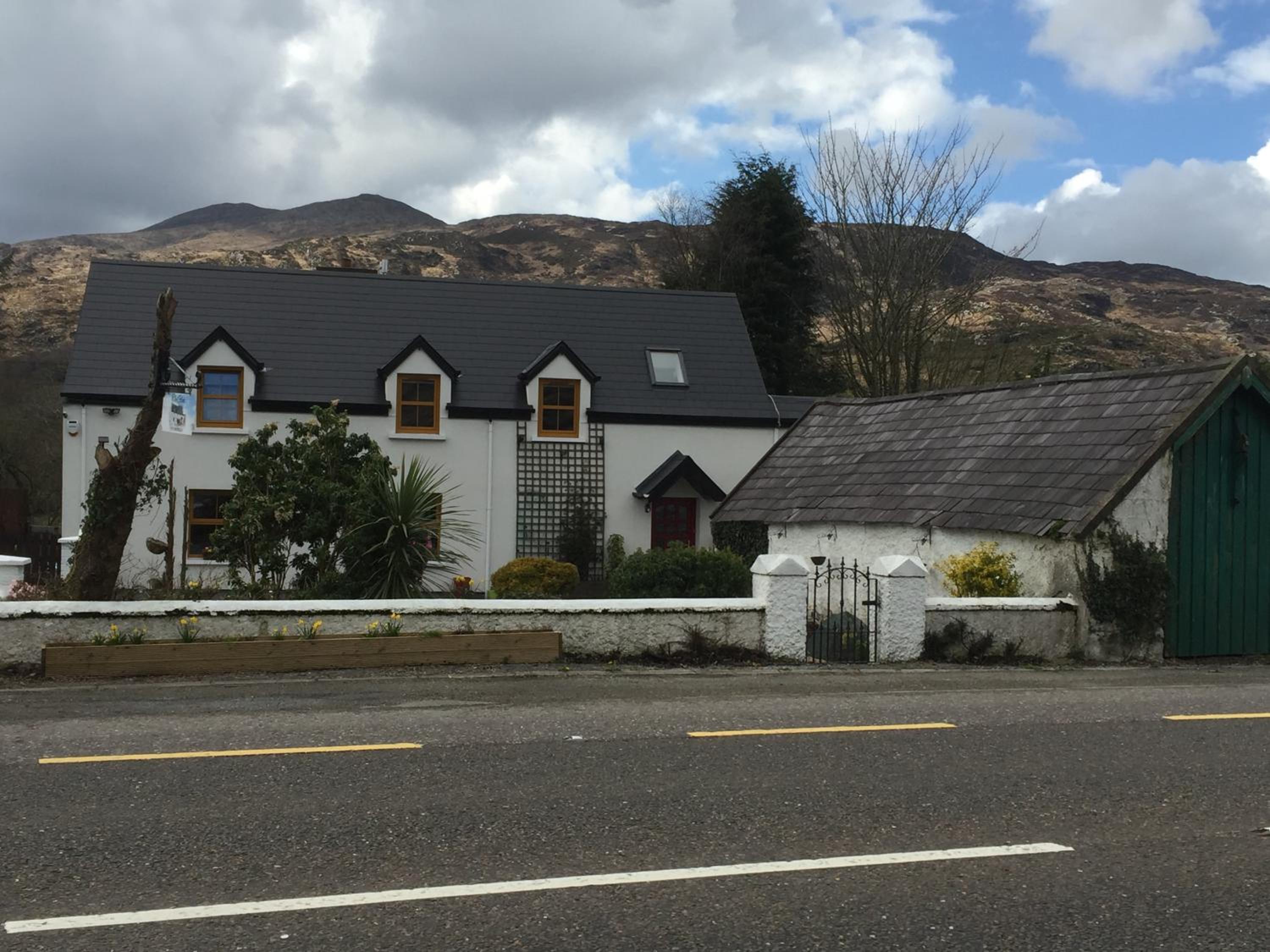 The Glen Farmhouse