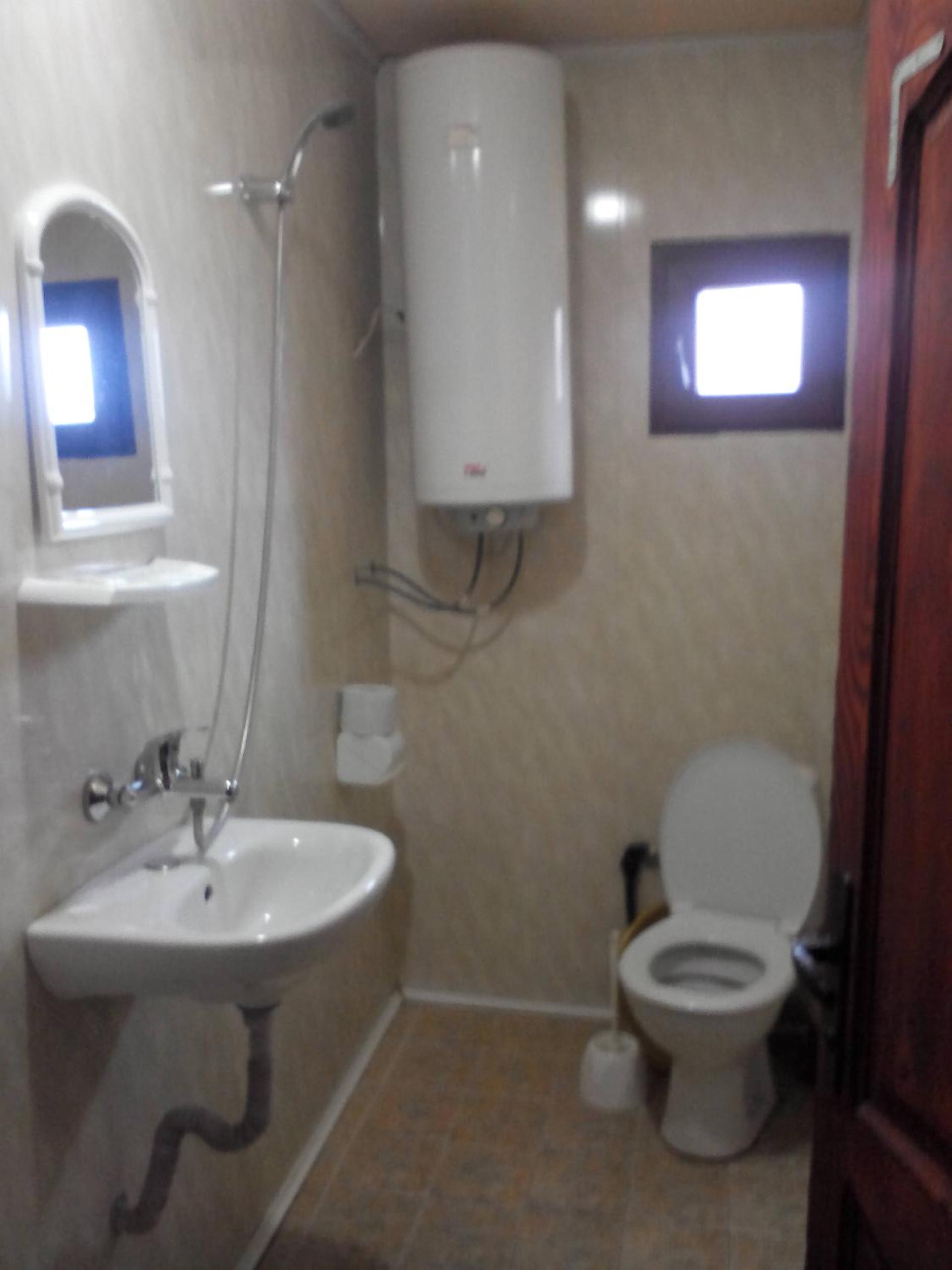 Vyara Guest House