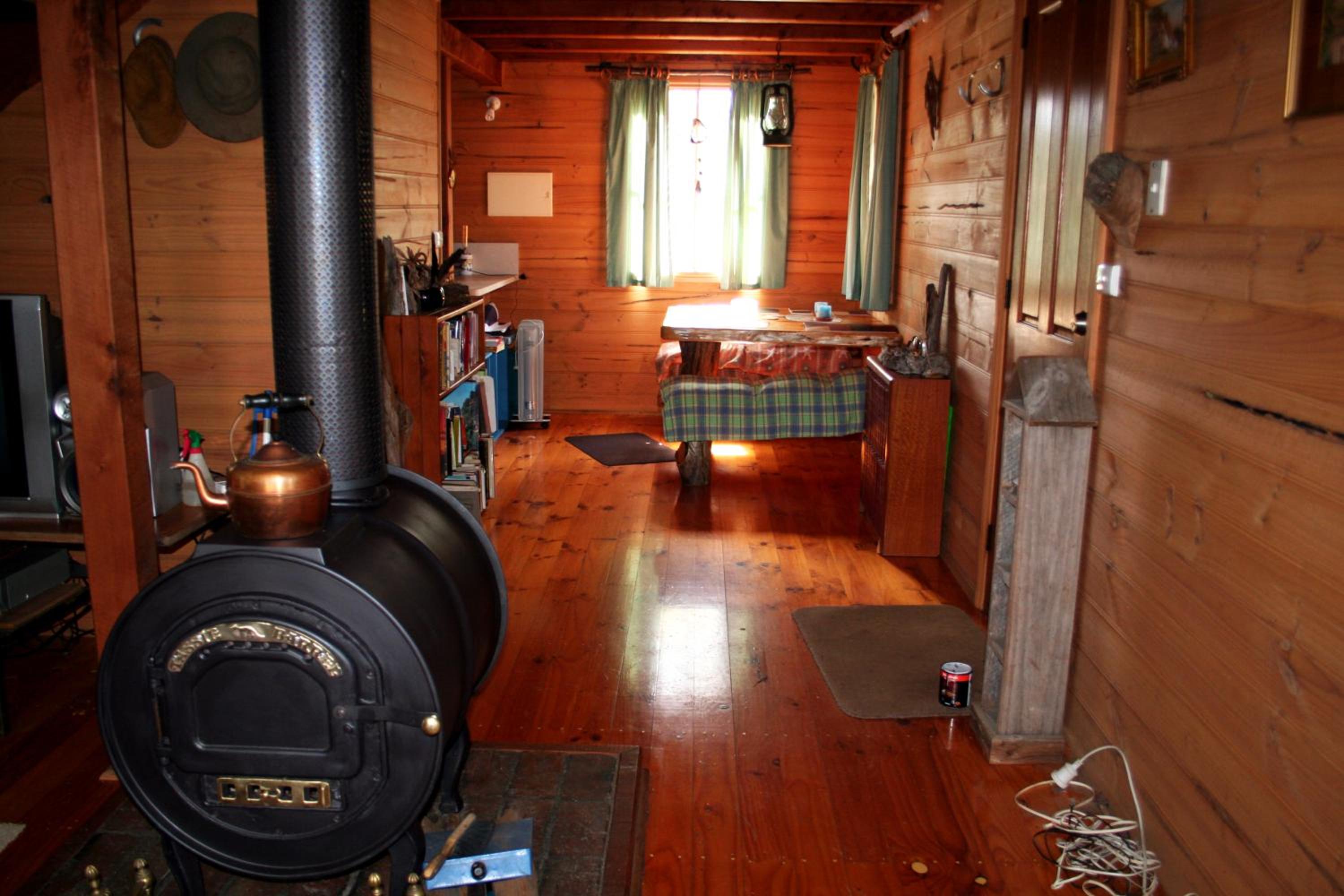 Wombat Cabin