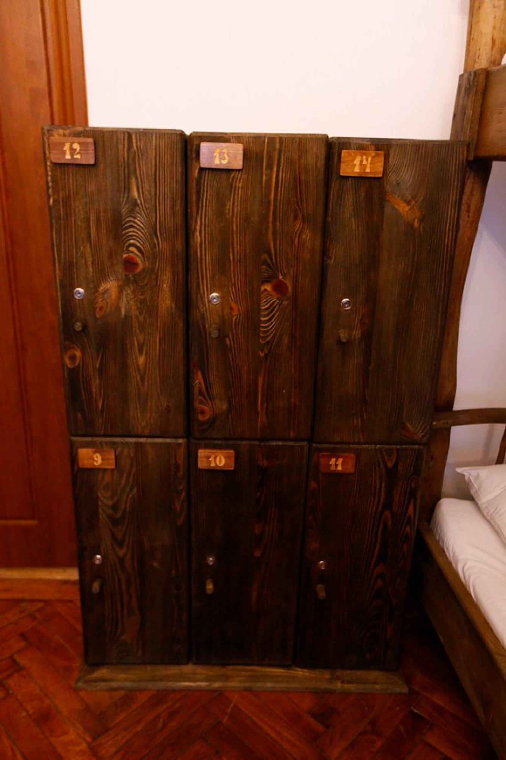 Photo 11