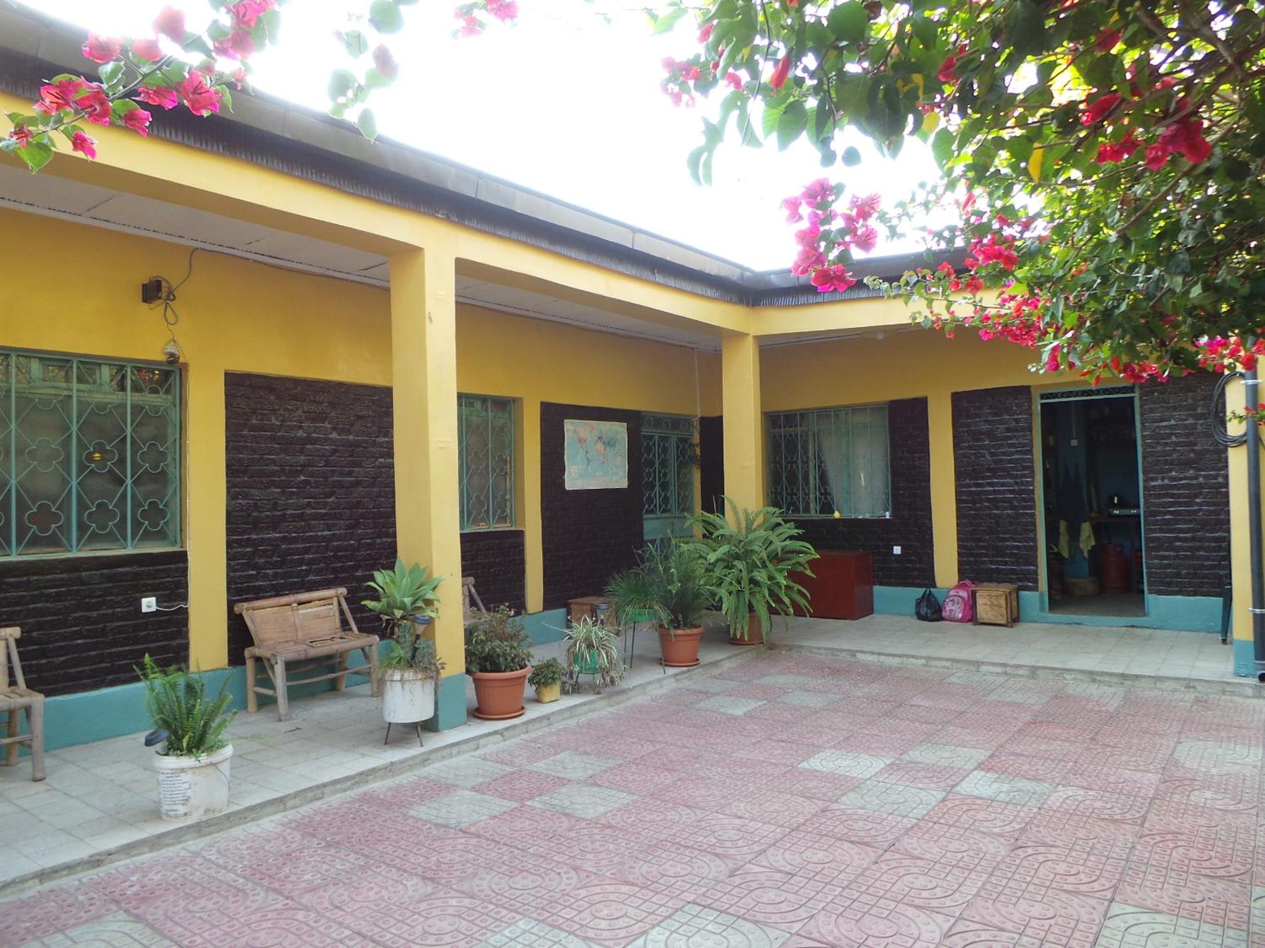Photo 25