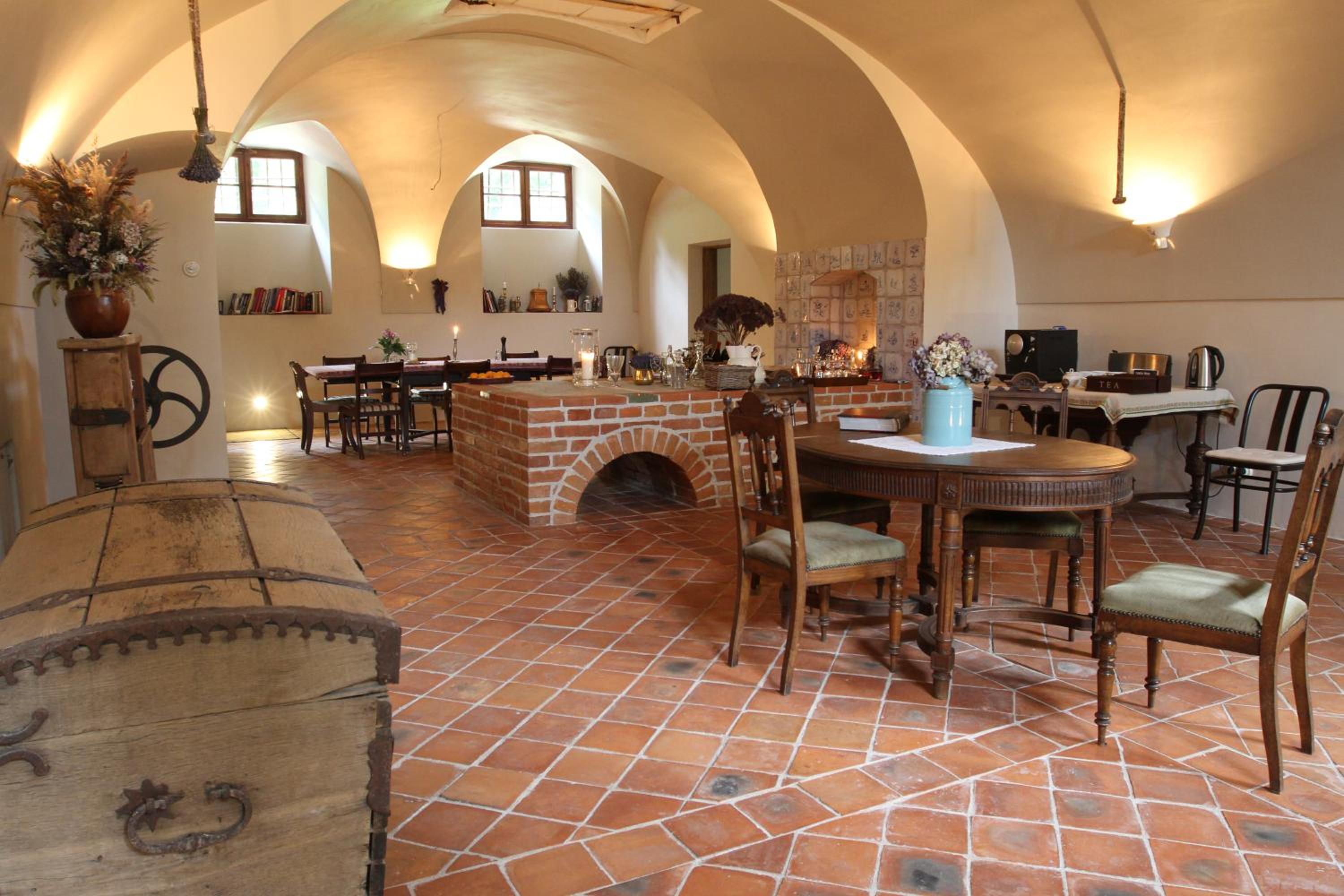 restaurant