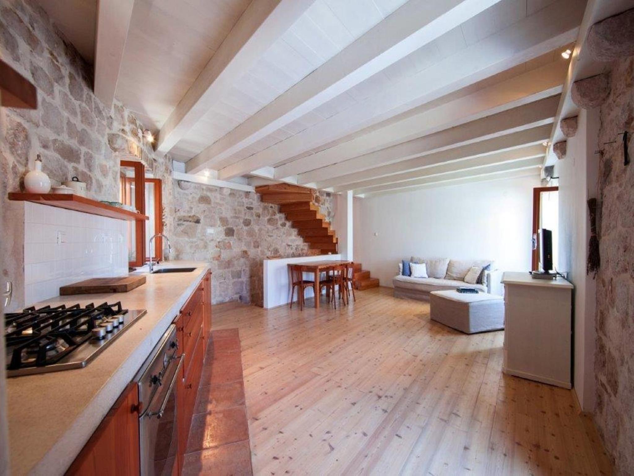 Authentic Stone House Kut view 4