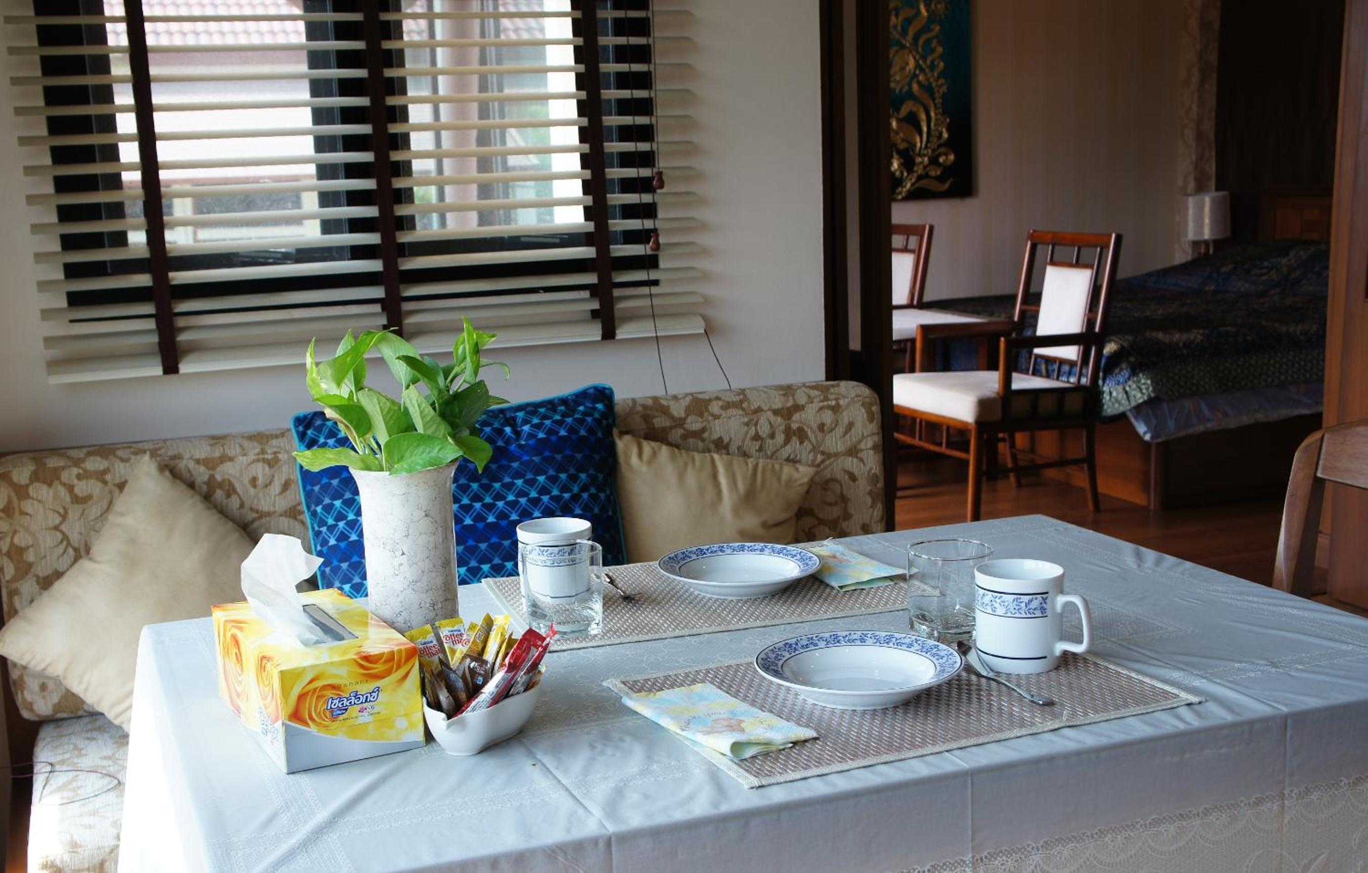 Rimtalay Angsila Guesthouse