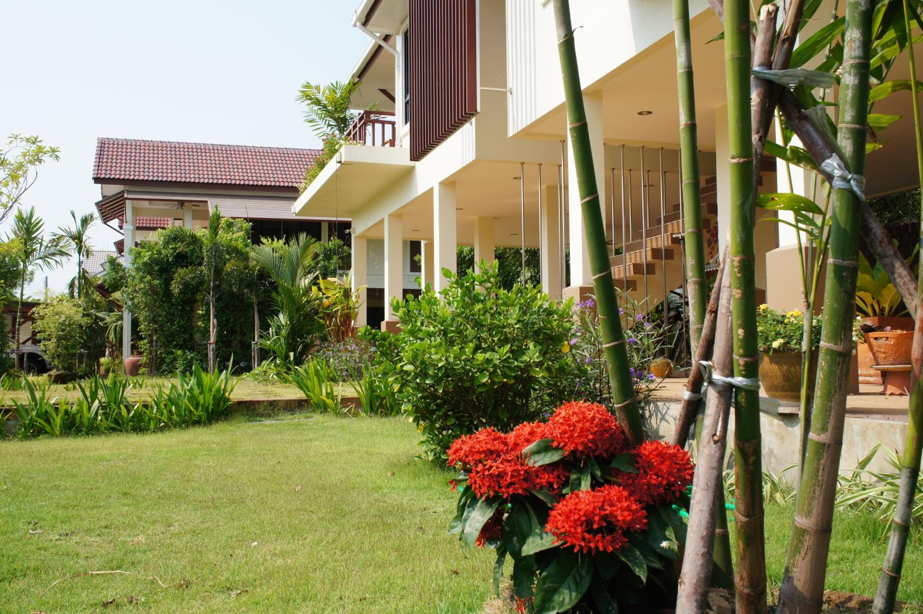 Rimtalay Angsila Guesthouse