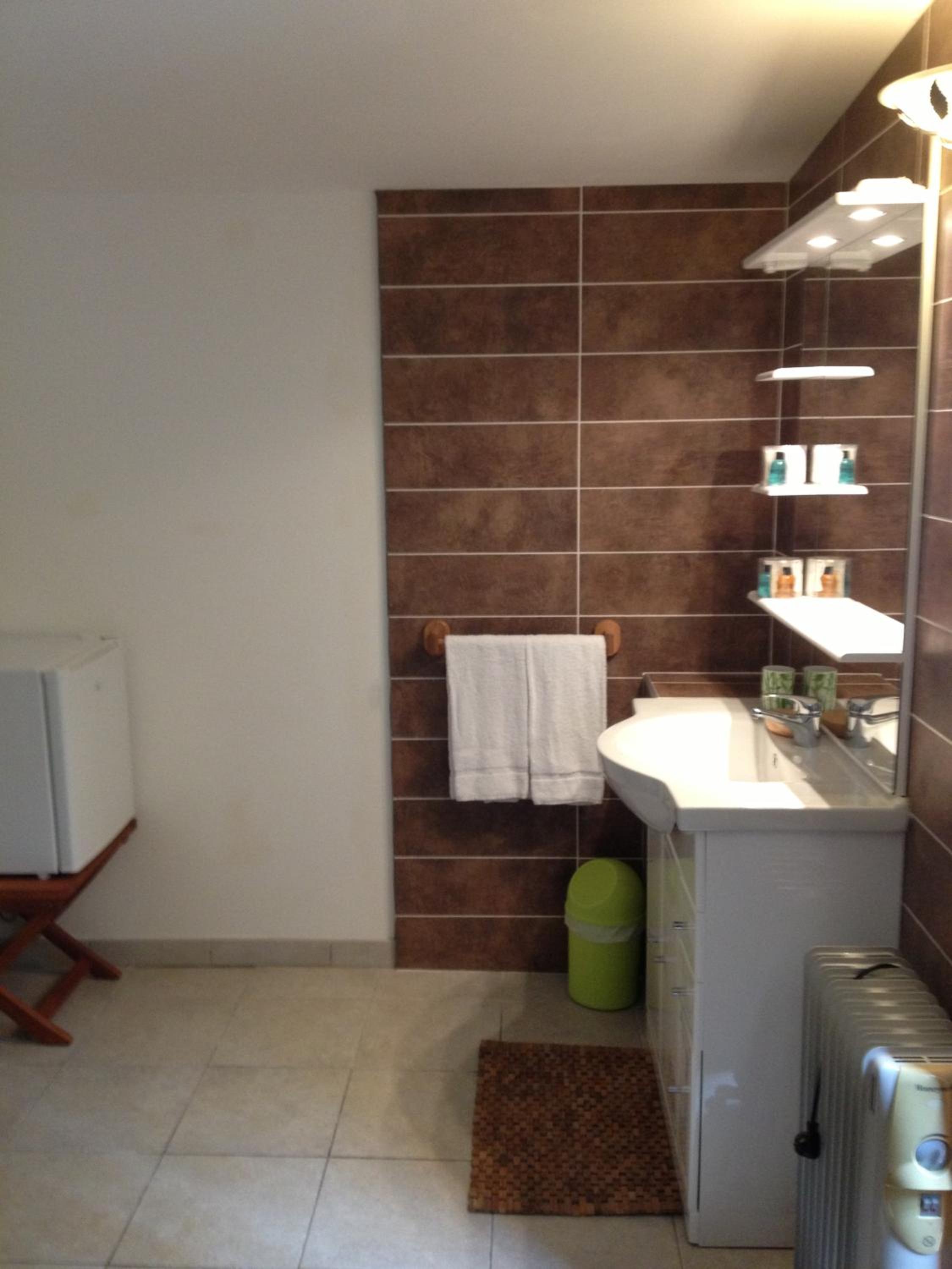 Photo 47