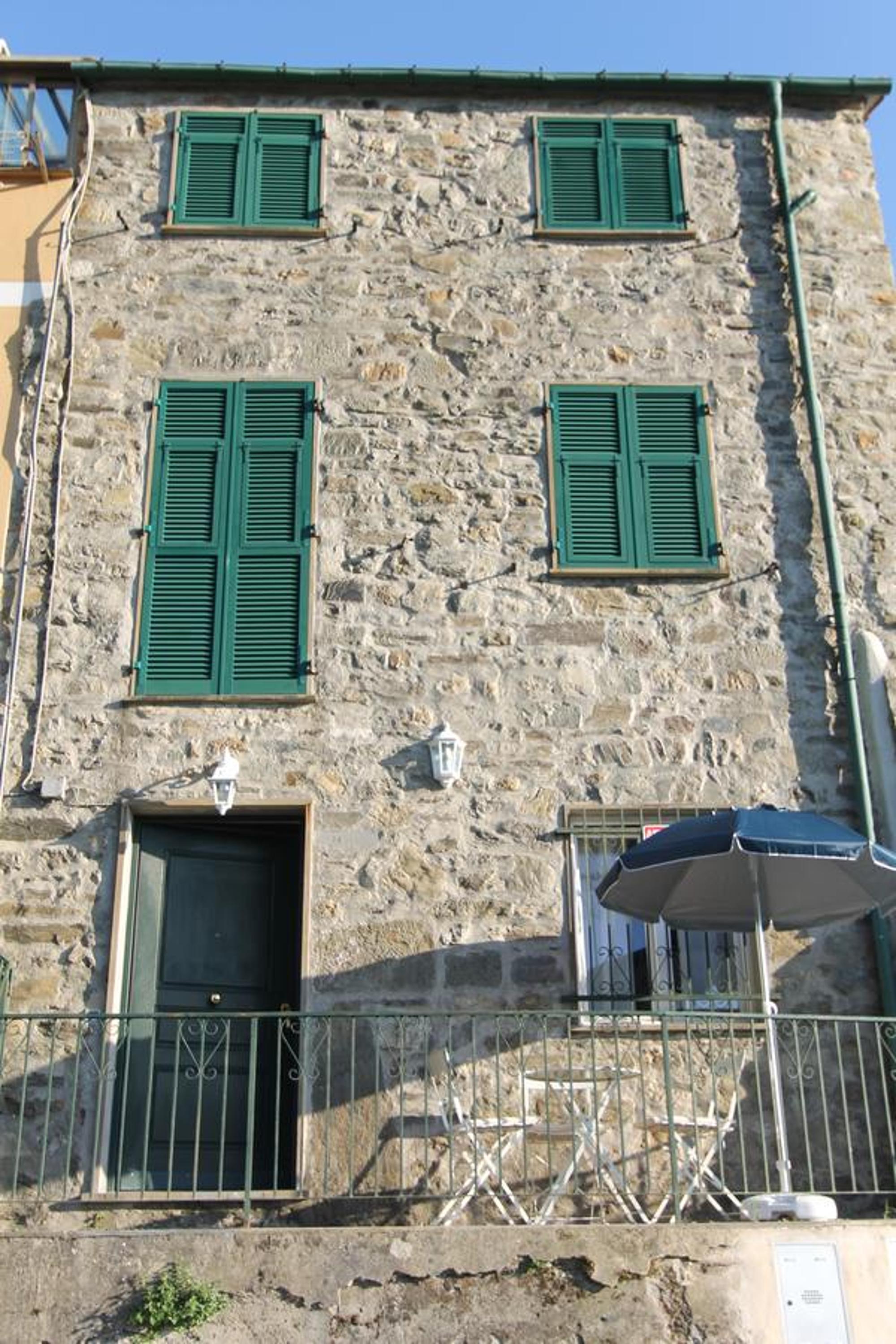 5 Lands Stone Cottage view 5