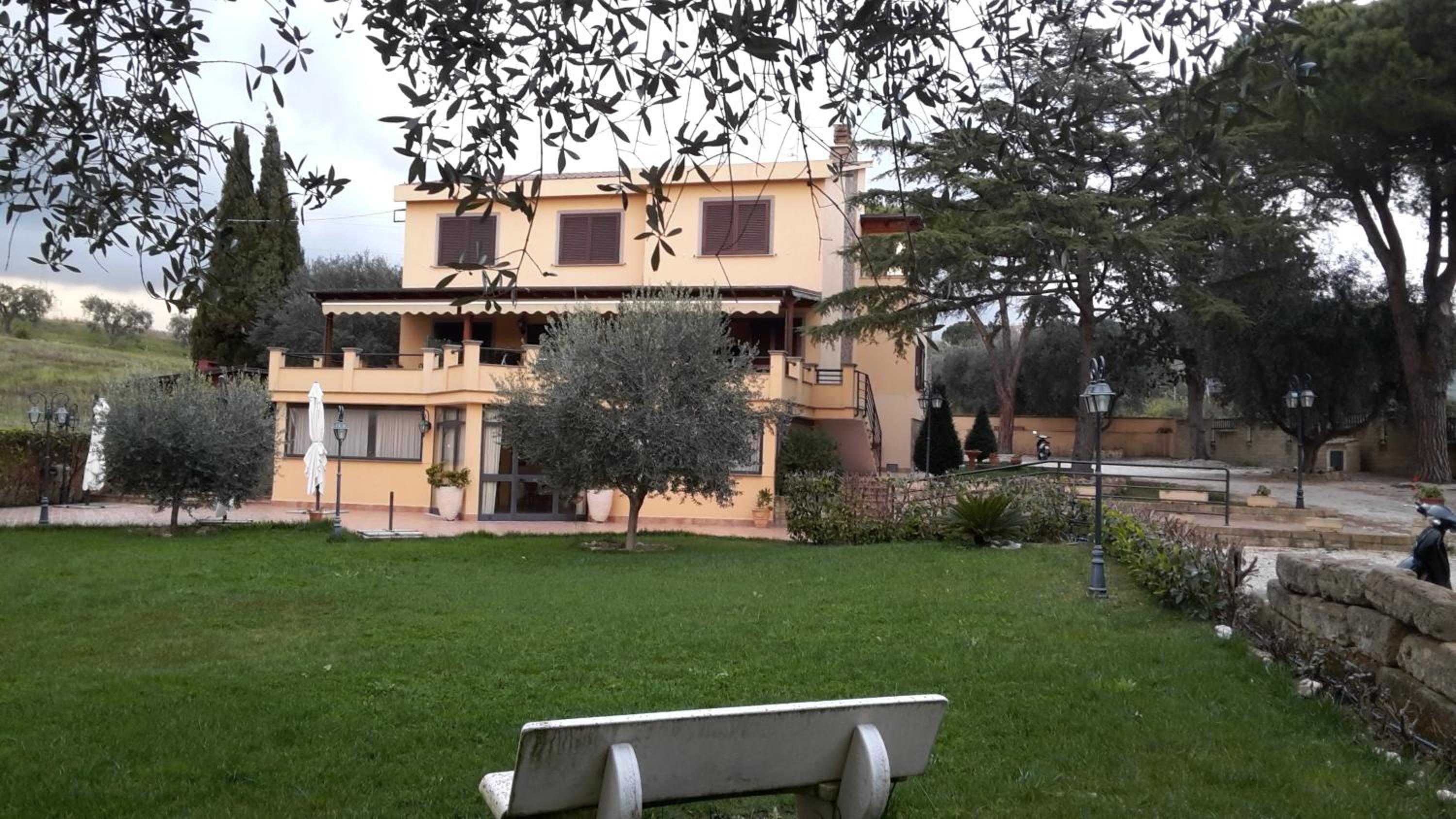 Bed and Breakfast La Corte degli Ulivi