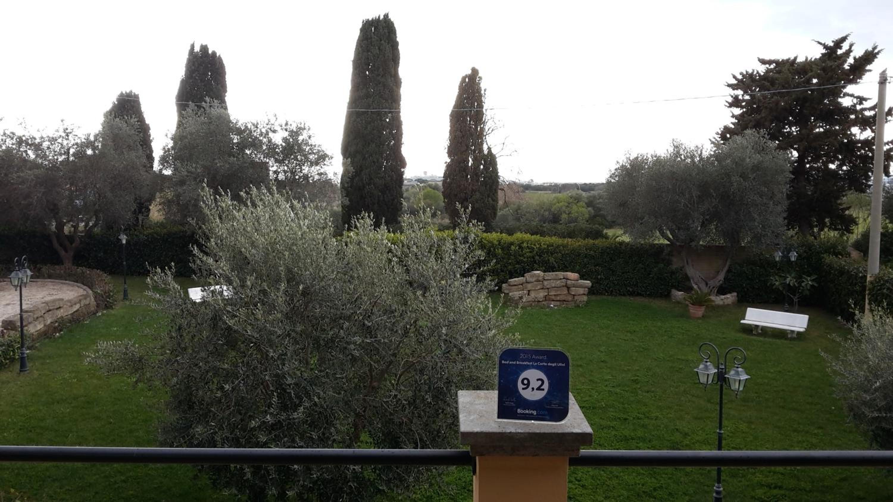 Bed and Breakfast La Corte degli Ulivi