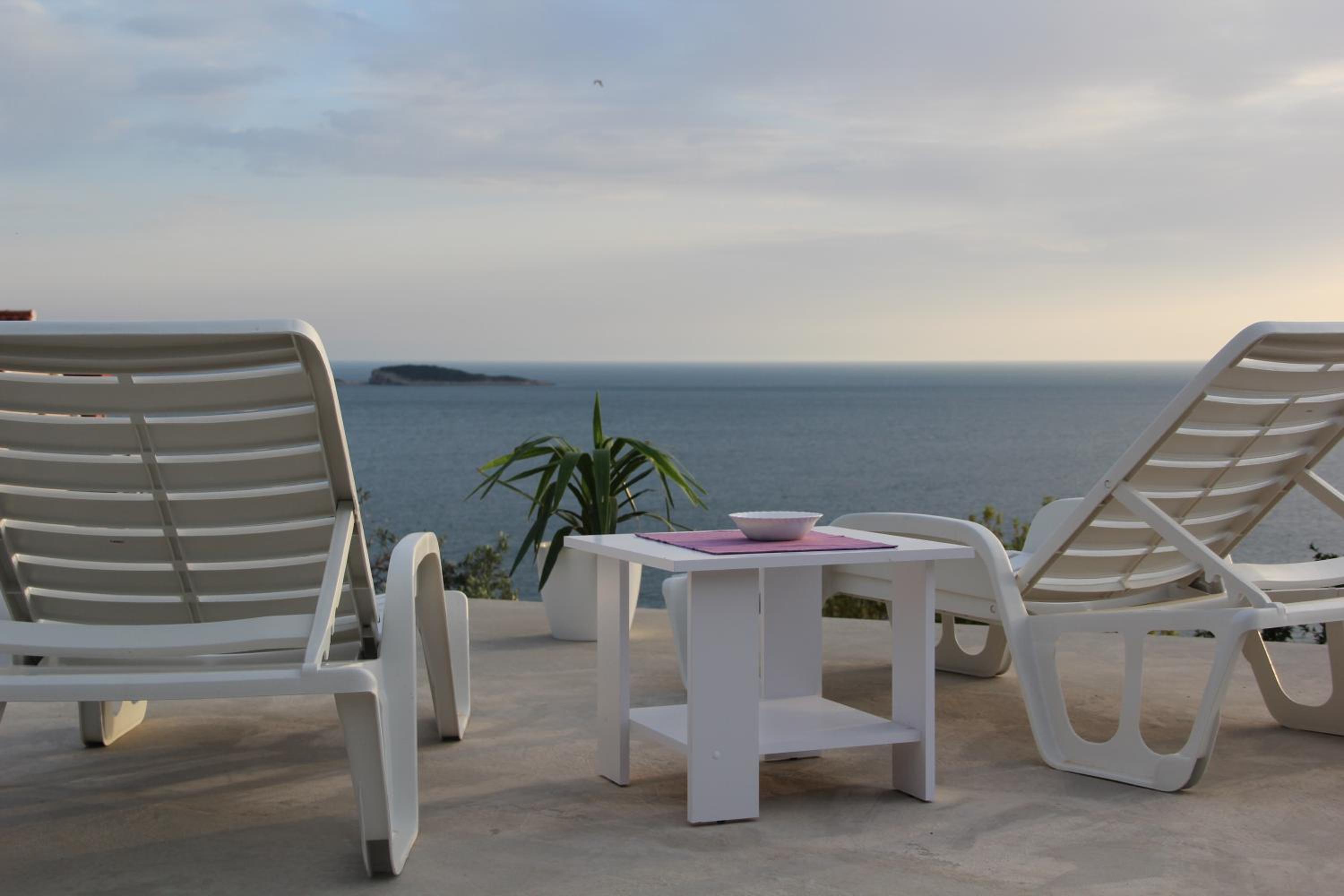 Hotel Apartments Nika Mlini - Image 1